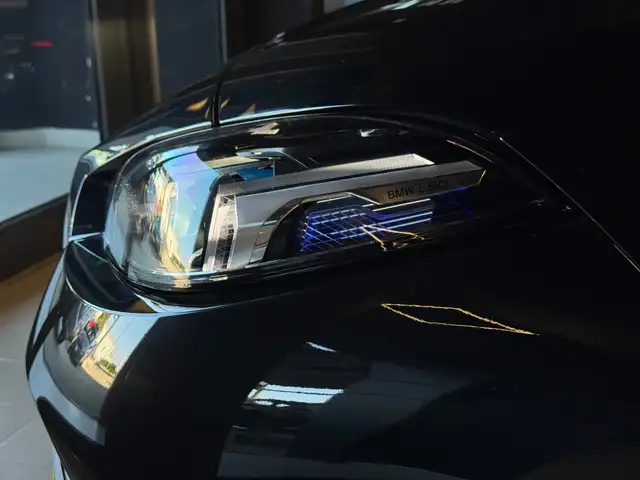 BMW 1 Series view 9