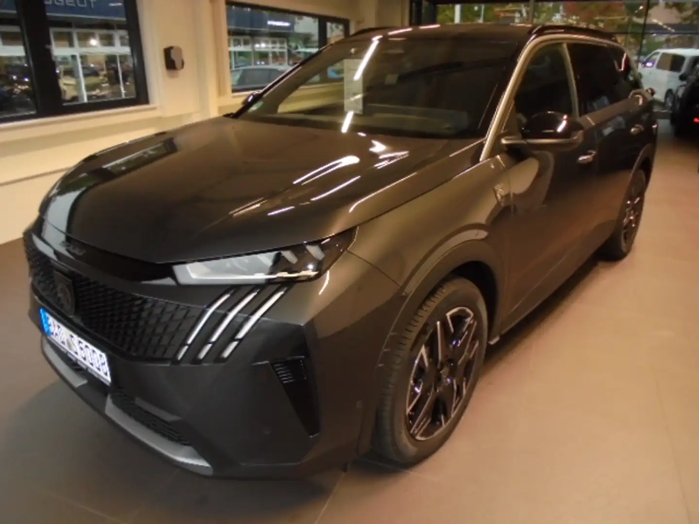 Peugeot 5008 GT Hybrid 145 e-DSC6 - 7 Sitzer Grau - 1