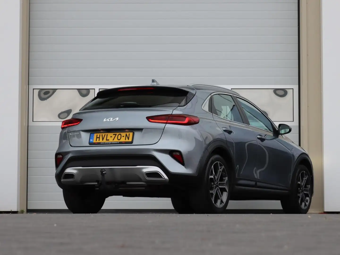 Kia XCeed 1.6 GDi PHEV DynamicPlusLine | Modeljaar 2022 Grijs - 2