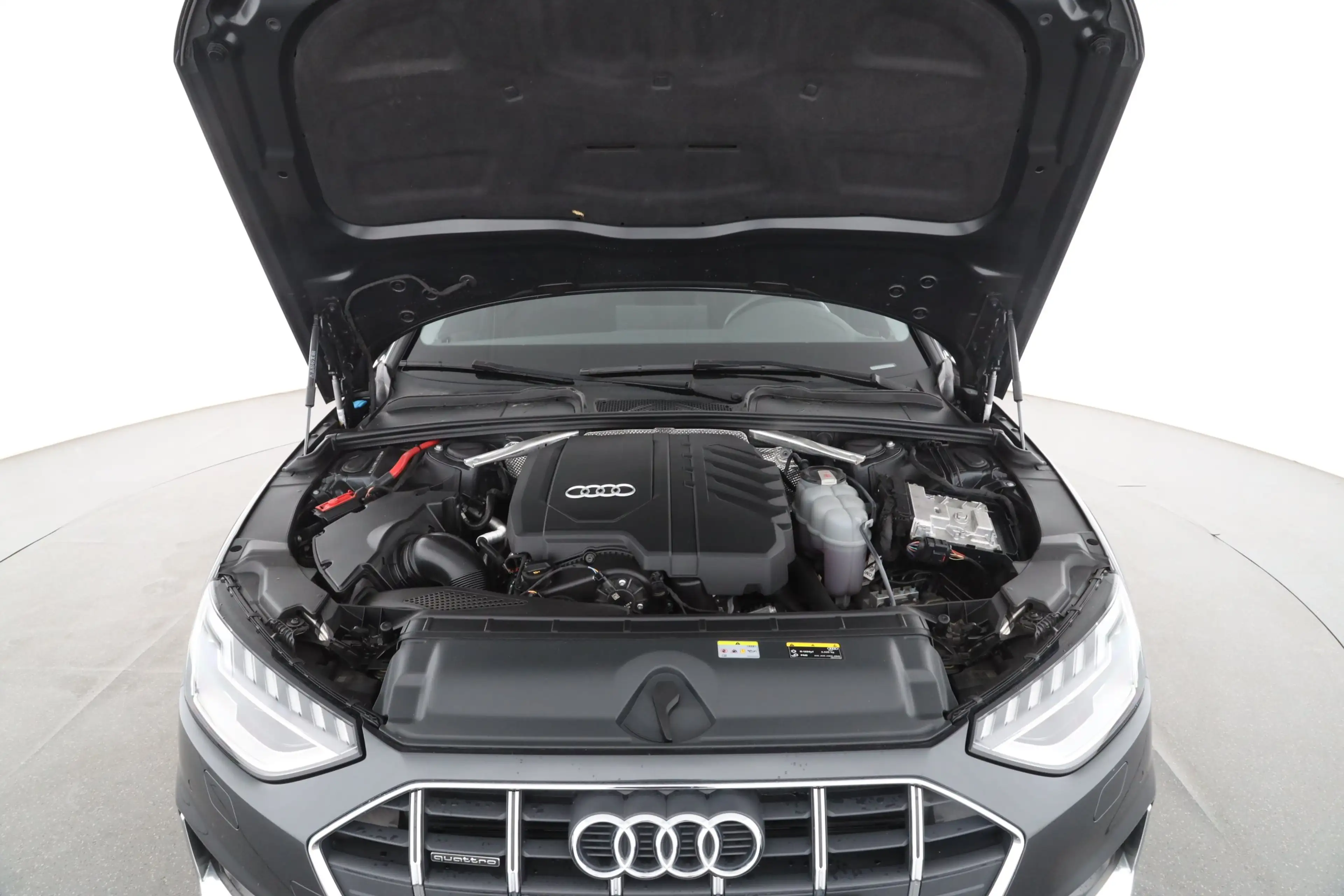 Audi A4 allroad 45 TFSI quattro S tronic | AHK | LED — photo 9