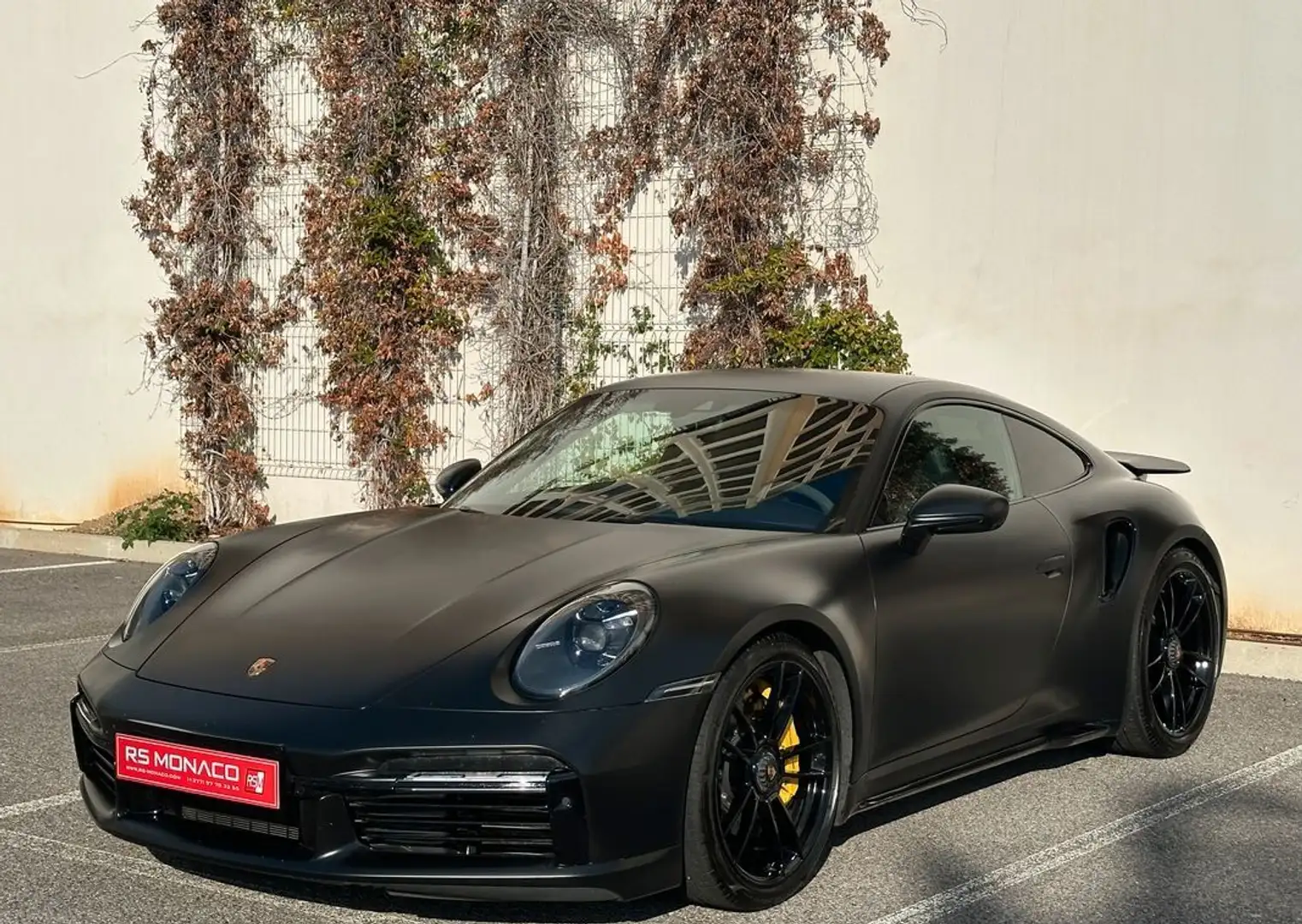Porsche 992 (992) coupe 3.8 650 turbo s Schwarz - 1
