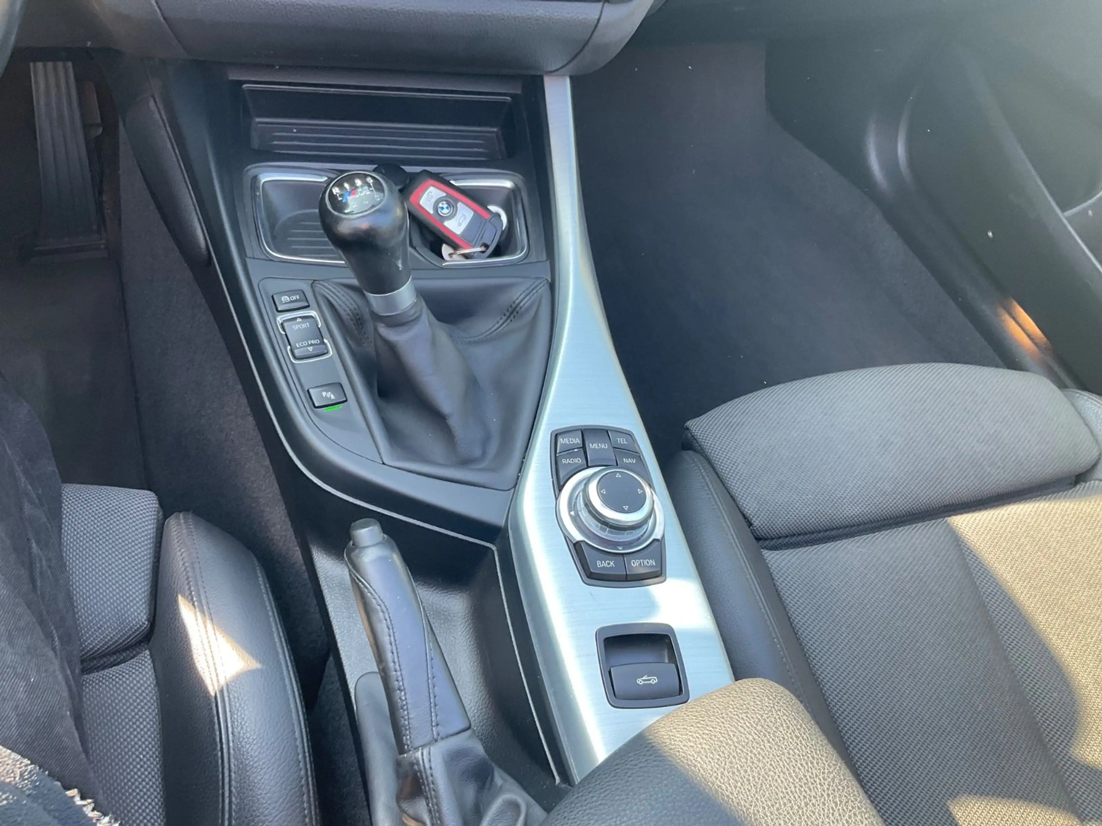 BMW 220 Cabrio 220 d SPORT+Klimaau+Sitzhzg+Tempoma+M-INT — photo 9