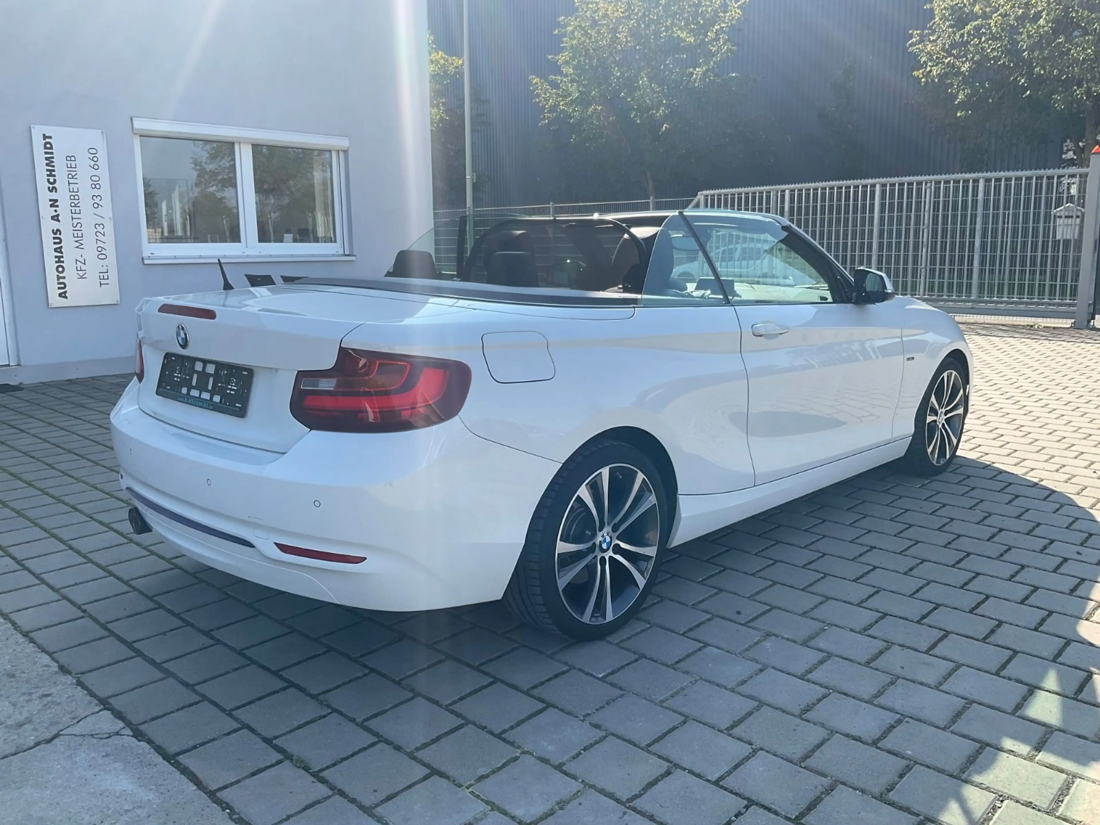 BMW 220 Cabrio 220 d SPORT+Klimaau+Sitzhzg+Tempoma+M-INT — photo 2