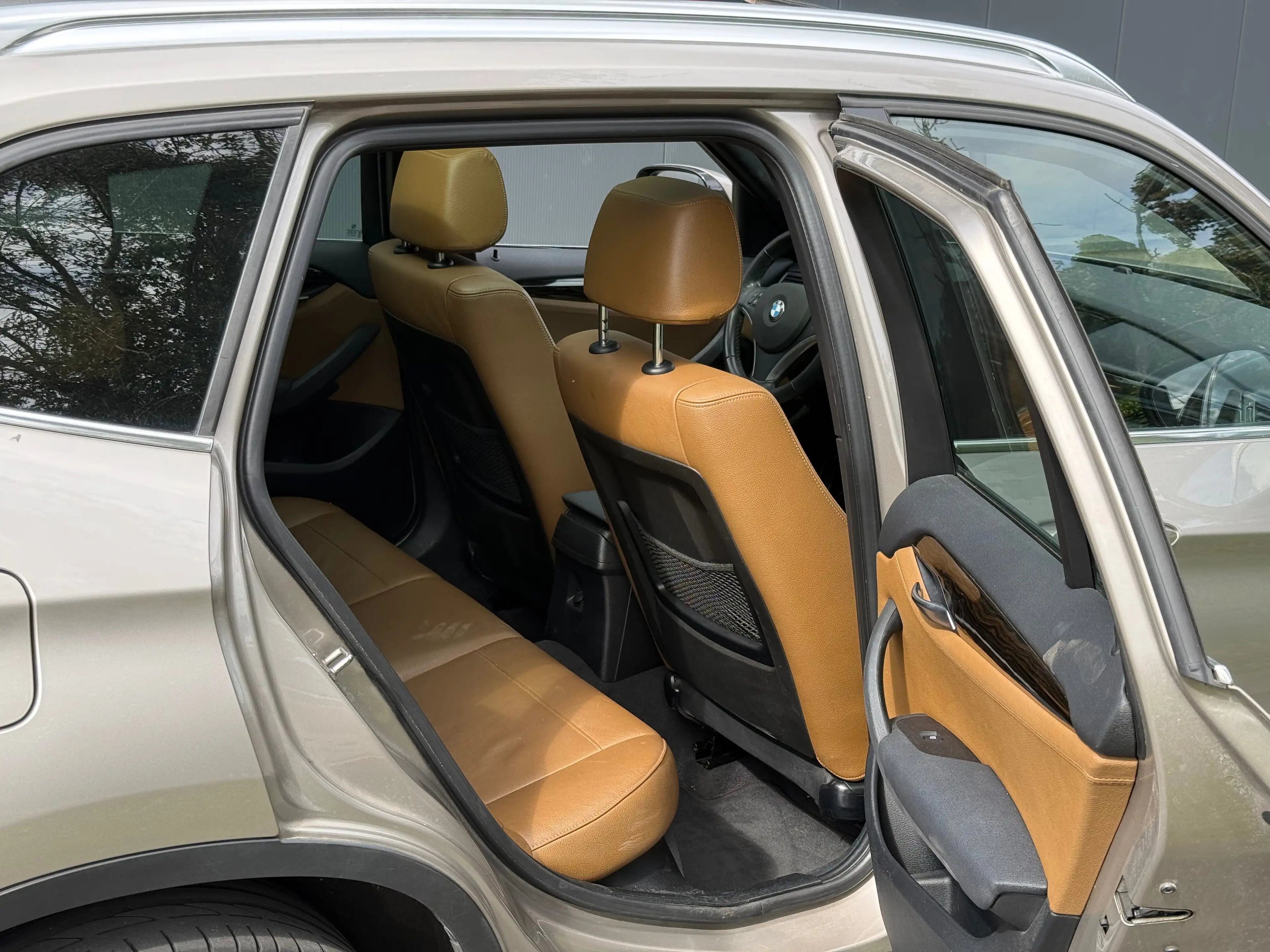 BMW X1 2.0 dA xDrive20 // 1er Pro // État Neuf — photo 13