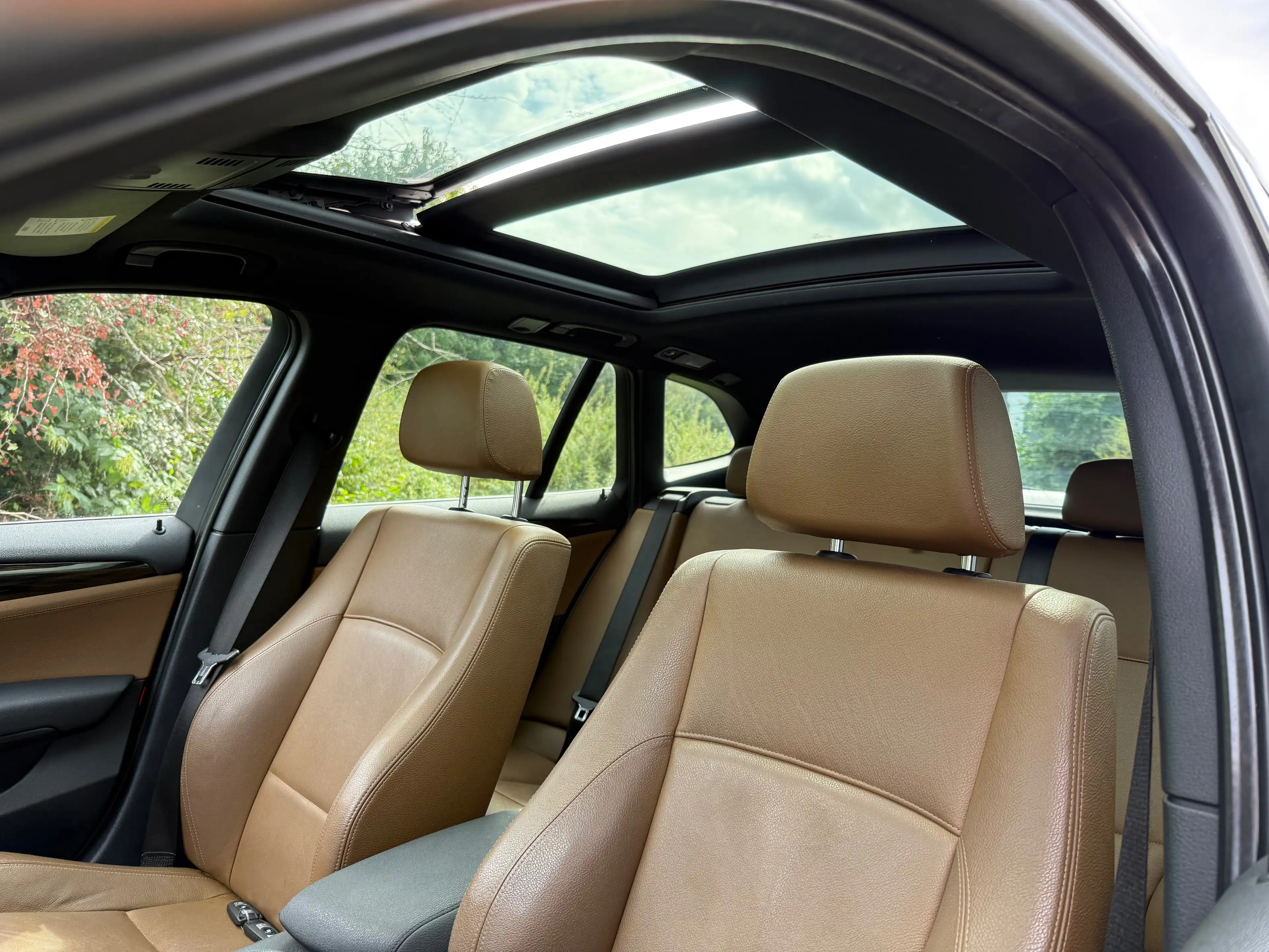 BMW X1 2.0 dA xDrive20 // 1er Pro // État Neuf — photo 11