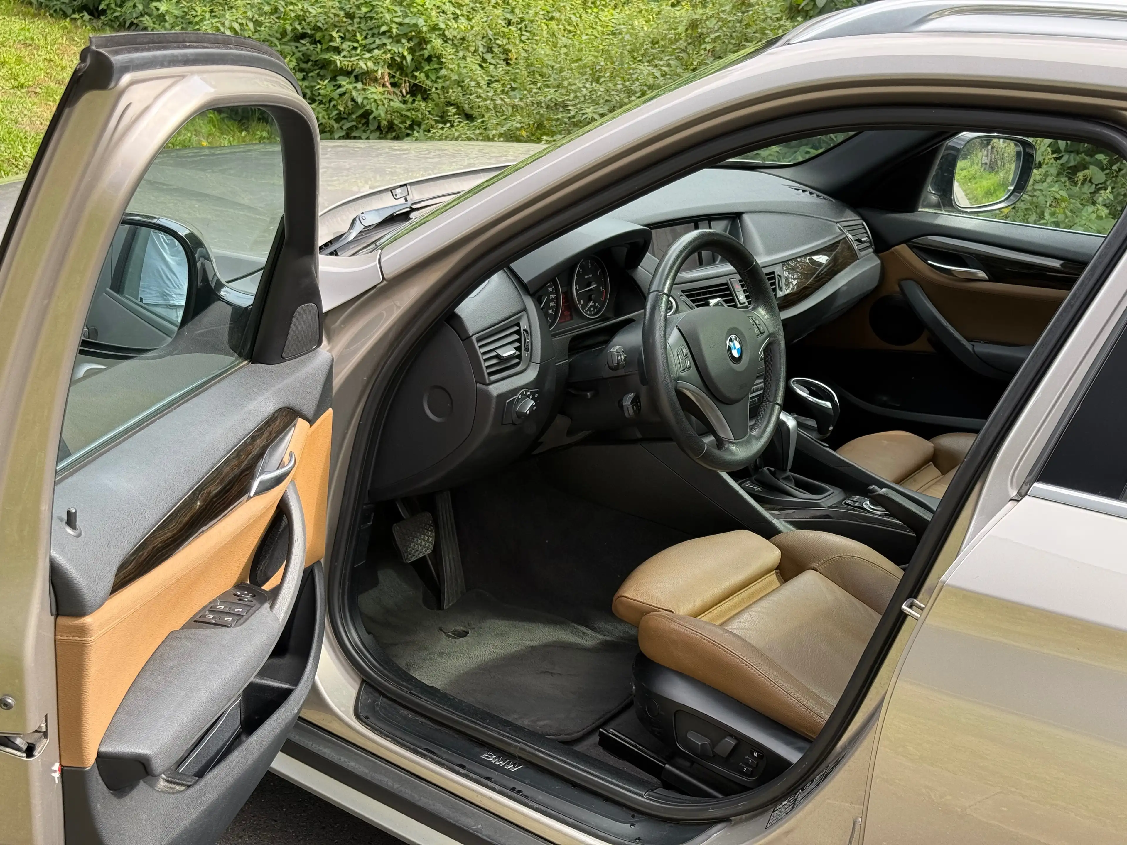 BMW X1 2.0 dA xDrive20 // 1er Pro // État Neuf — photo 6
