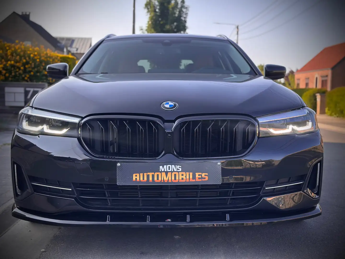 BMW 520 Touring dA FACELIFT !!! Top look !!! Schwarz - 2