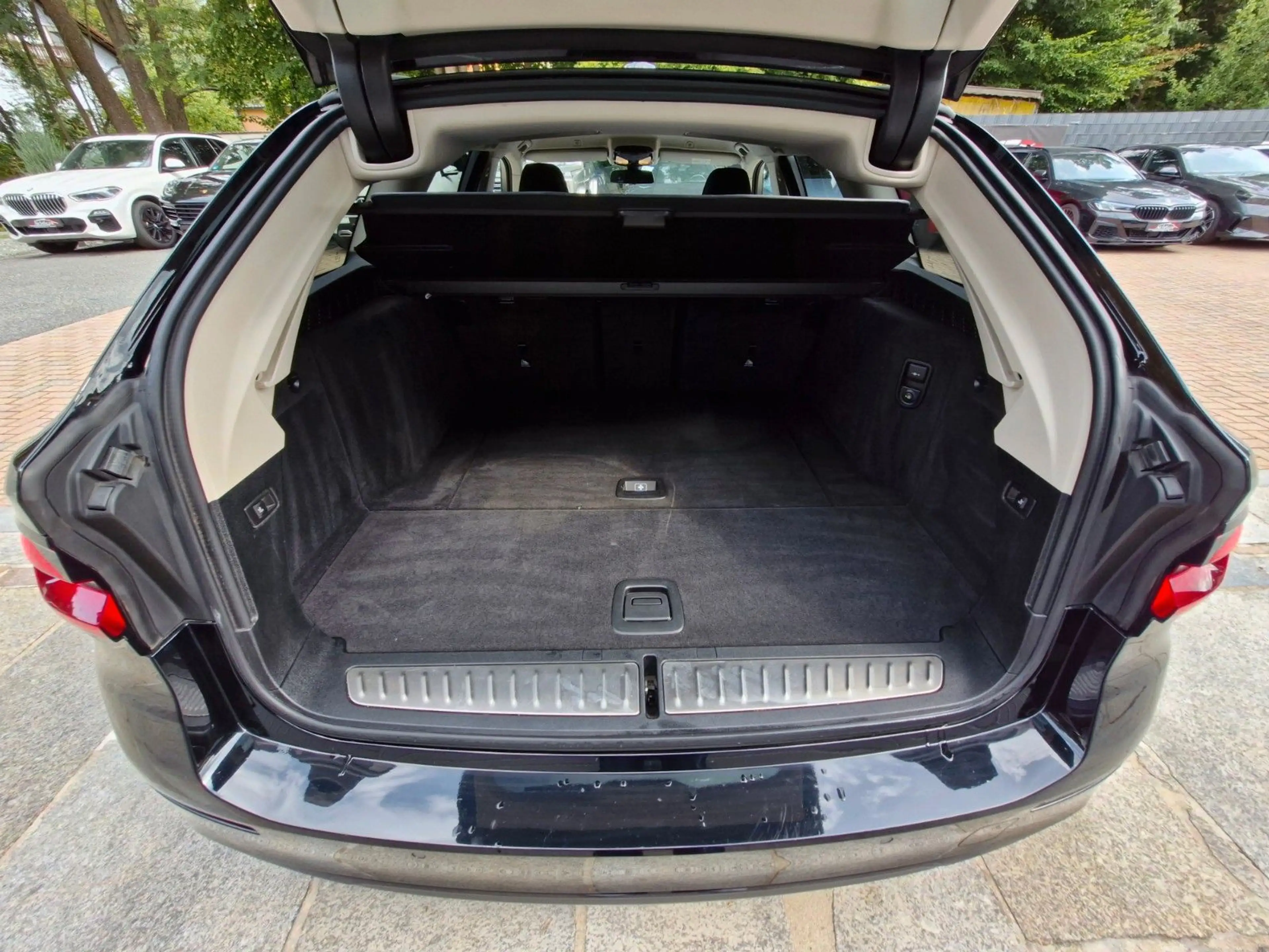 BMW 520 d Touring LED Euro 6 Navigation 8-Fach — photo 14