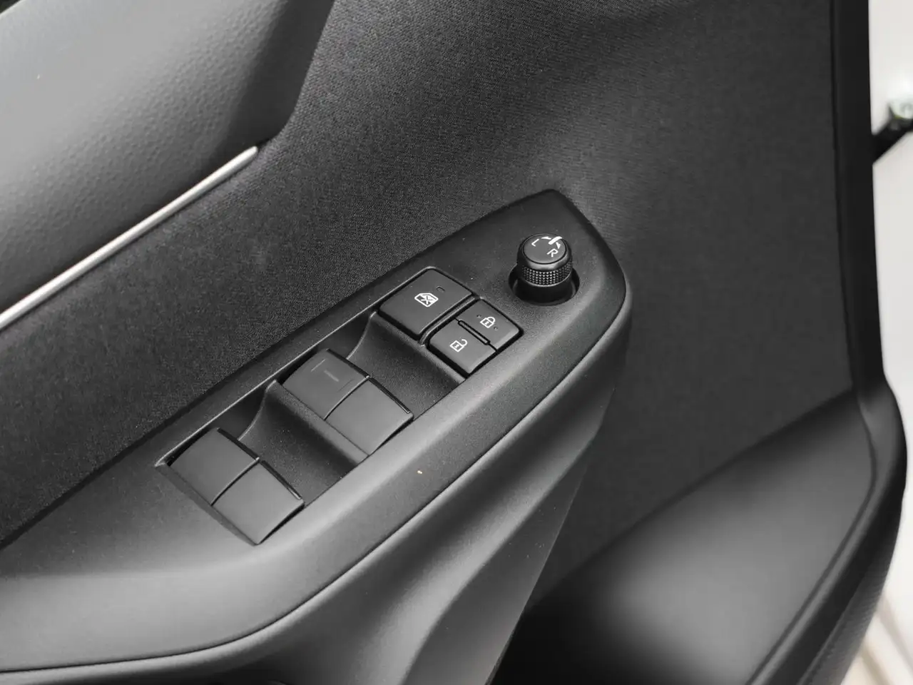 Toyota Yaris 1.5 Hybrid Business SHZ PDC KLIMA BT RFK, миниатюра 14