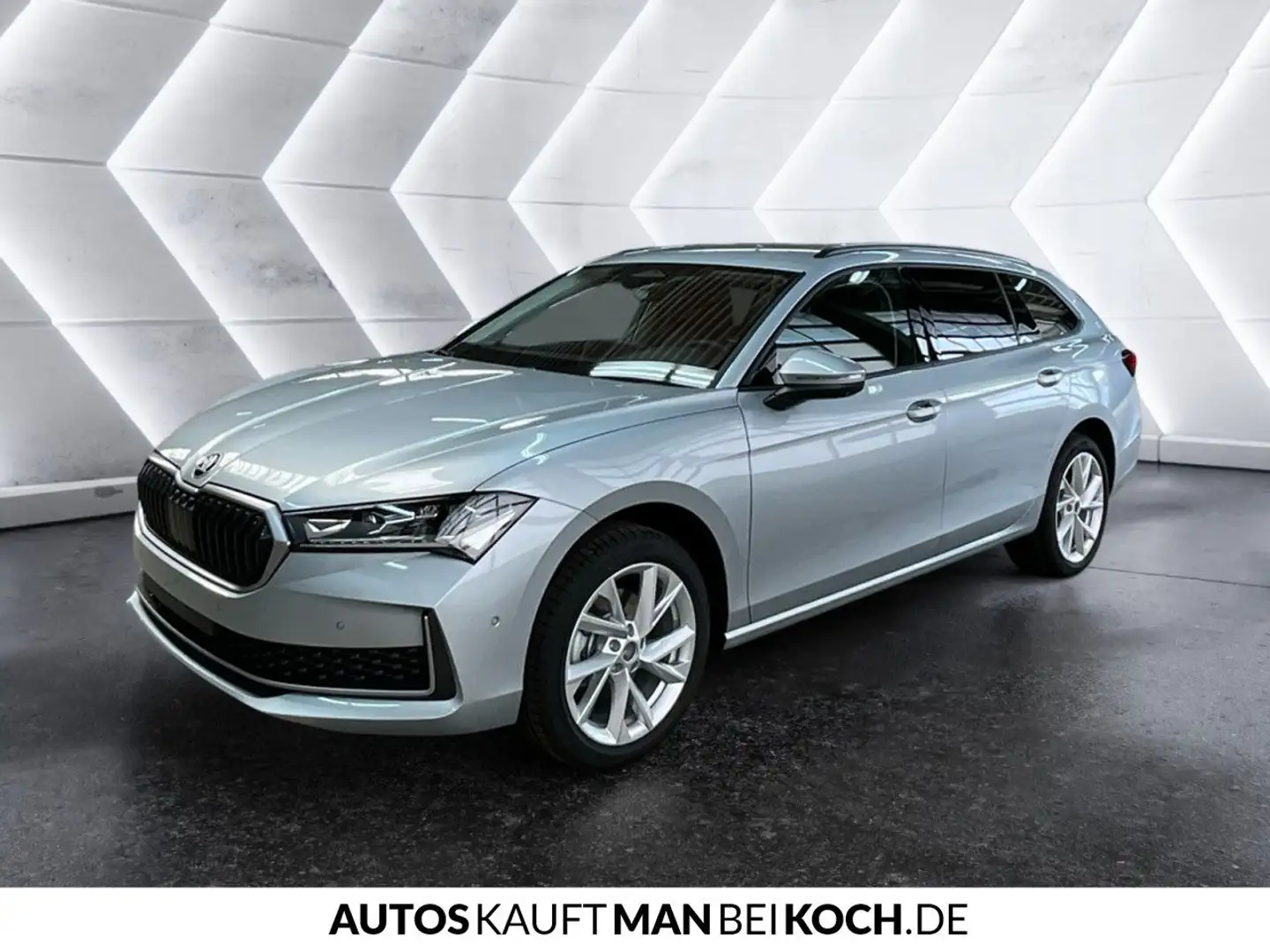 Skoda Superb Combi 2.0TDI DSG Selection AHZV NAVI MATR Silber - 2