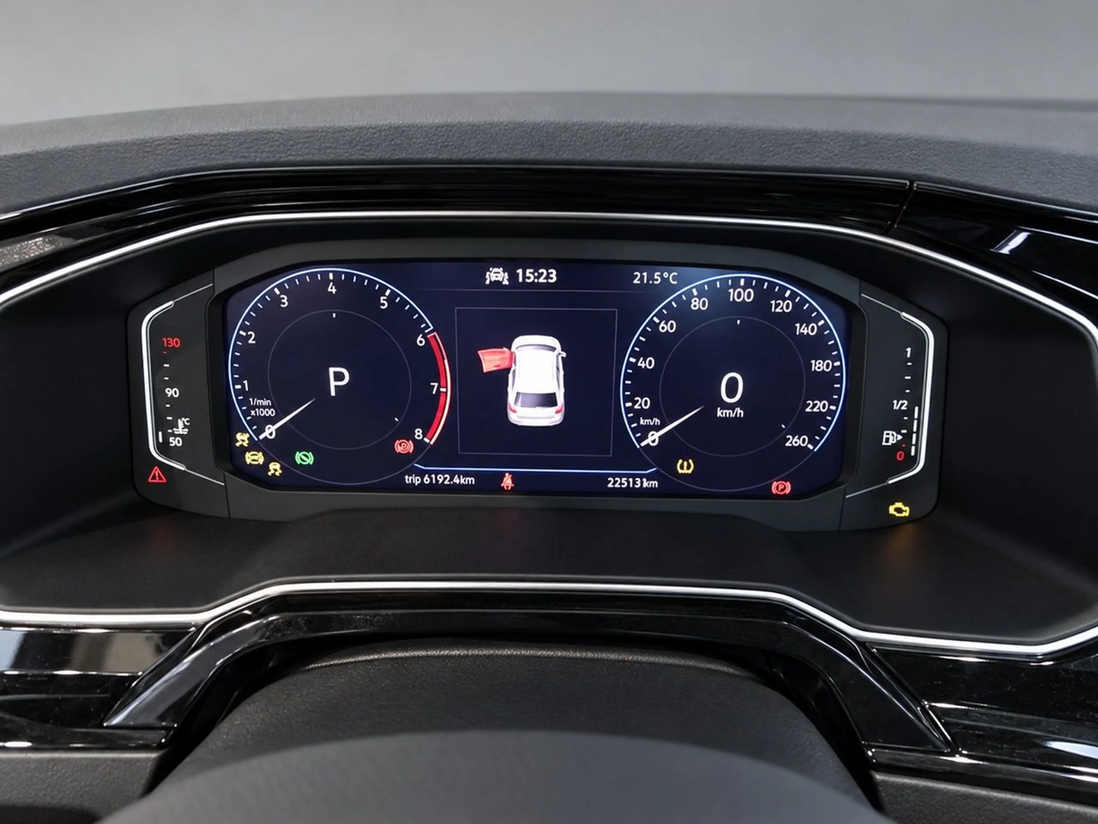 Volkswagen Polo 1.0 TSI R-Line DSG Pano Matrix LED — photo 15