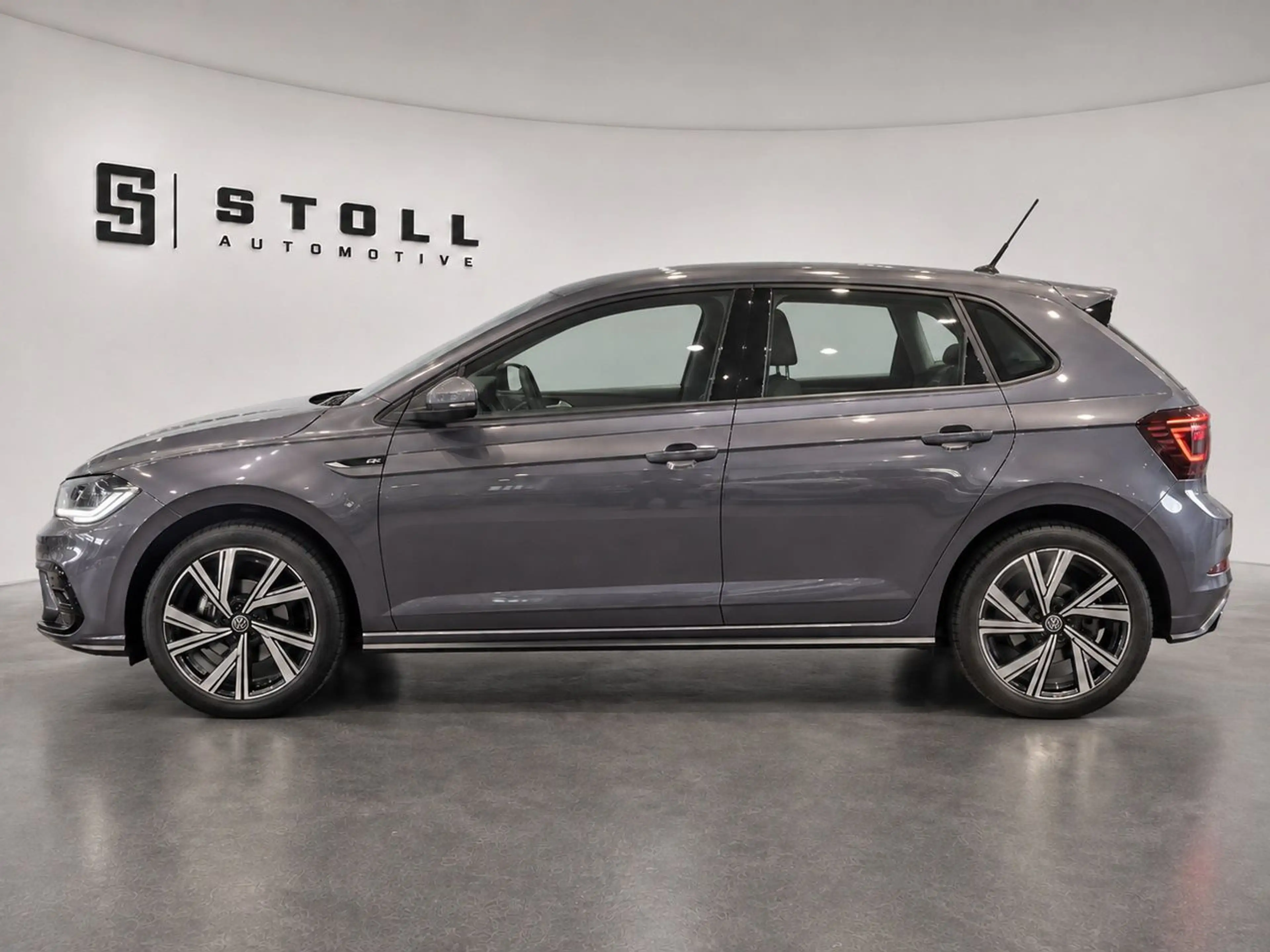 Volkswagen Polo 1.0 TSI R-Line DSG Pano Matrix LED — photo 8
