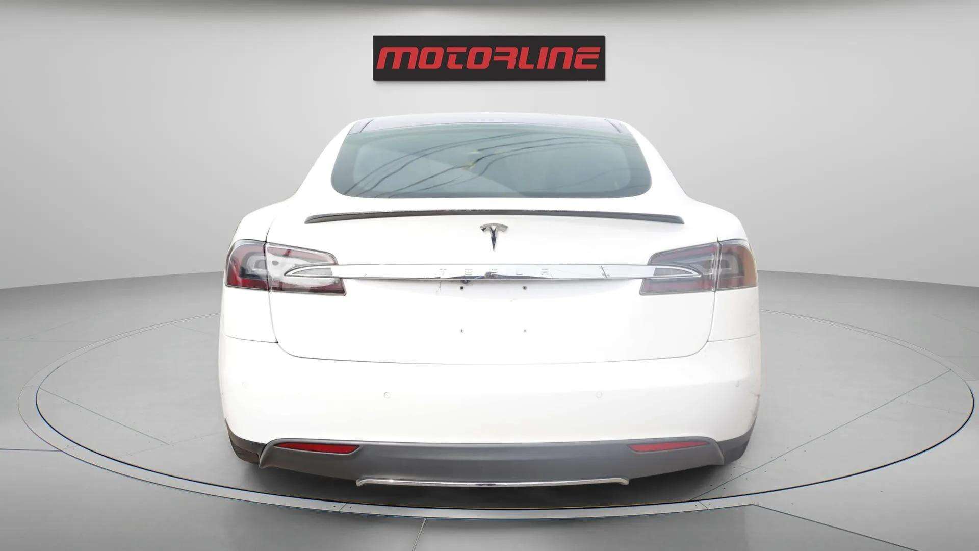 2014 Tesla Model S P85D|17-Inch Display|Panoramic Glass Roof|Rearview thumb 7