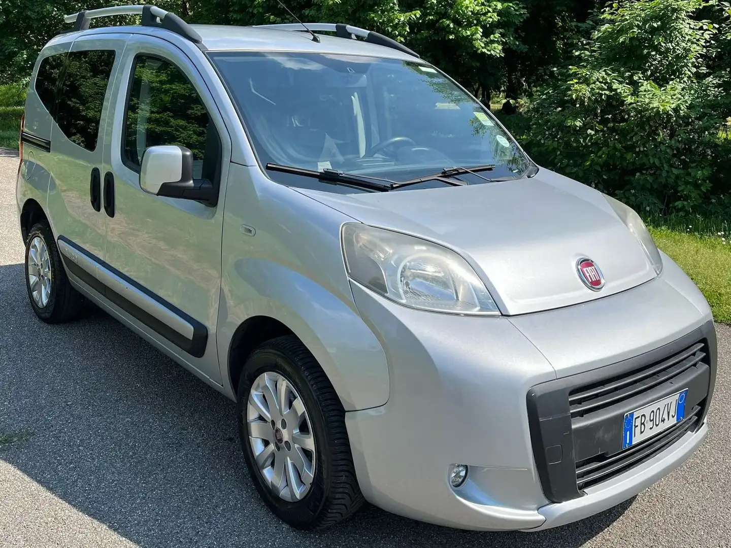 Fiat Qubo 1.3 mjt 16v Trekking 80cv MOTORE RIFATTO Silber - 1