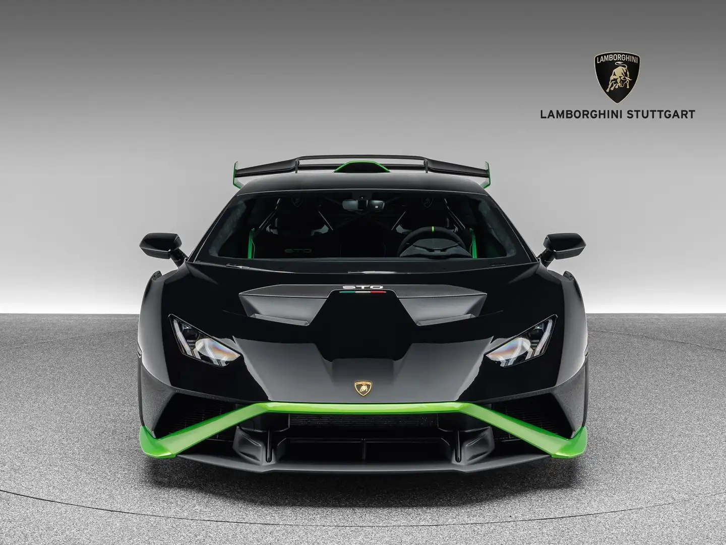 Lamborghini Huracán STO Nero - 2