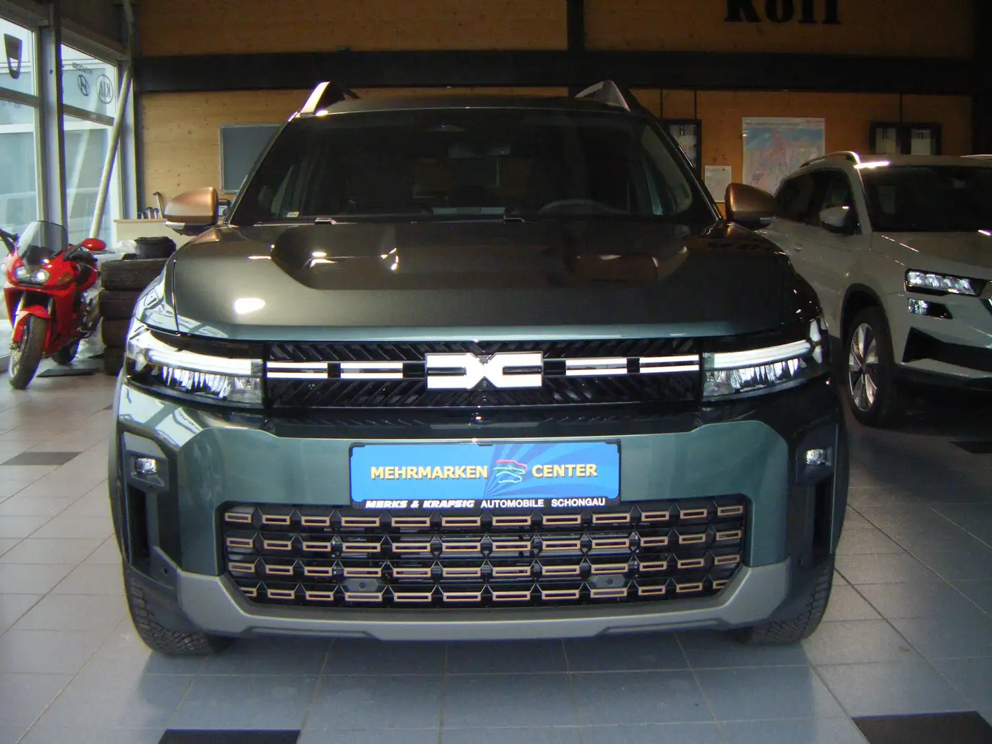 Dacia Bigster TCe 130 Extreme 4x4 *VOLLAUSST.*PANO*360° CAM* Verde - 1