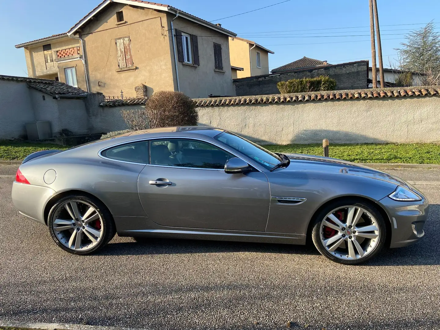 Jaguar XKR XKR Coupé 5.0 V8 - 510 Suralimenté A Gris - 2