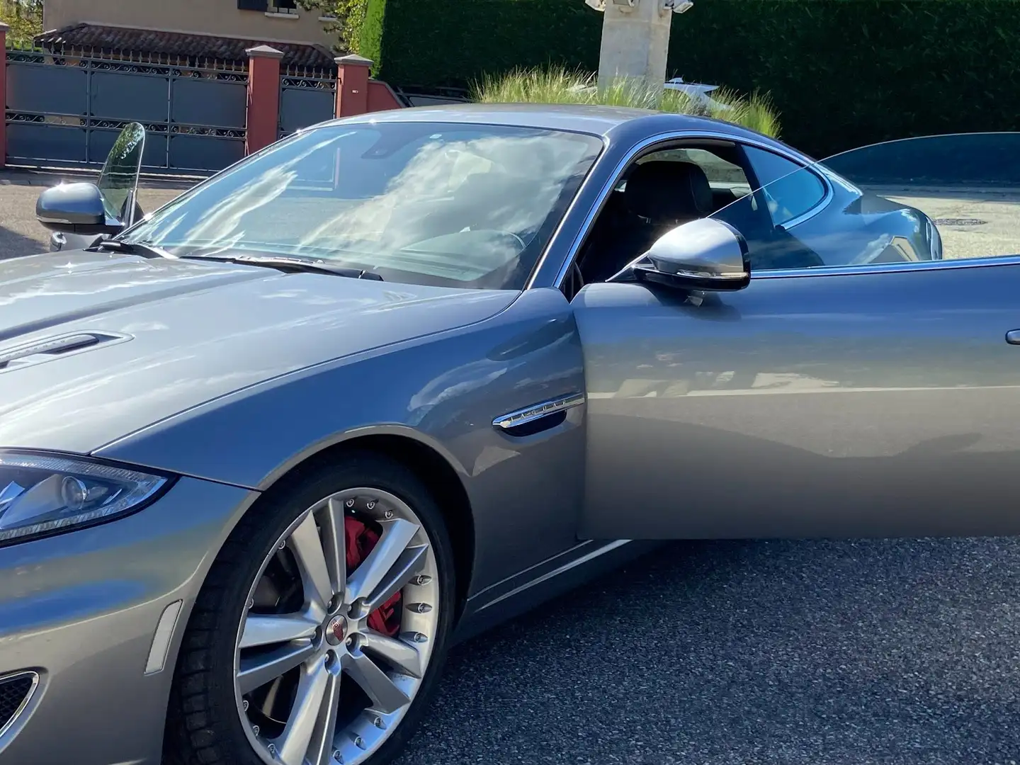 Jaguar XKR XKR Coupé 5.0 V8 - 510 Suralimenté A Gris - 1