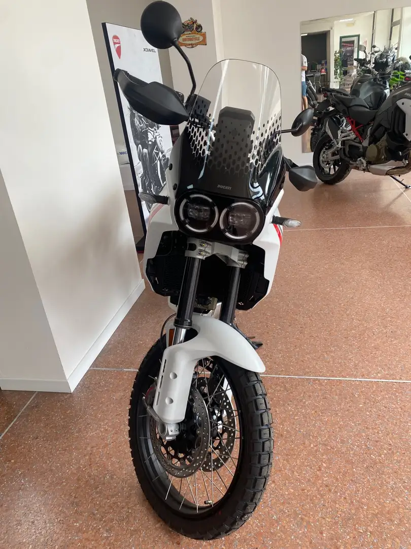 Ducati DesertX Blanc - 2