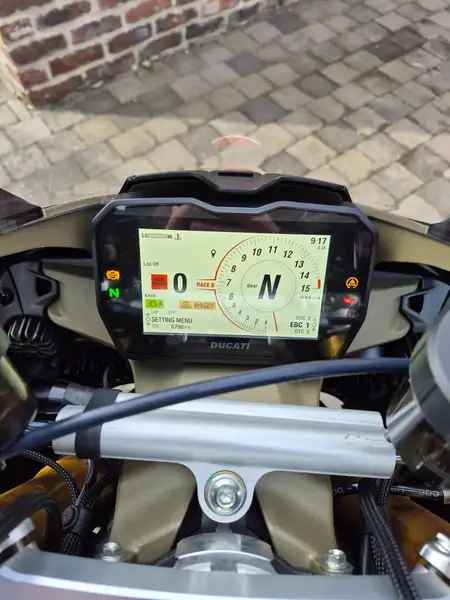 Ducati PANIGALE V4 - foto 8