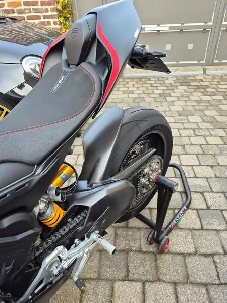 Ducati PANIGALE V4 - foto 4