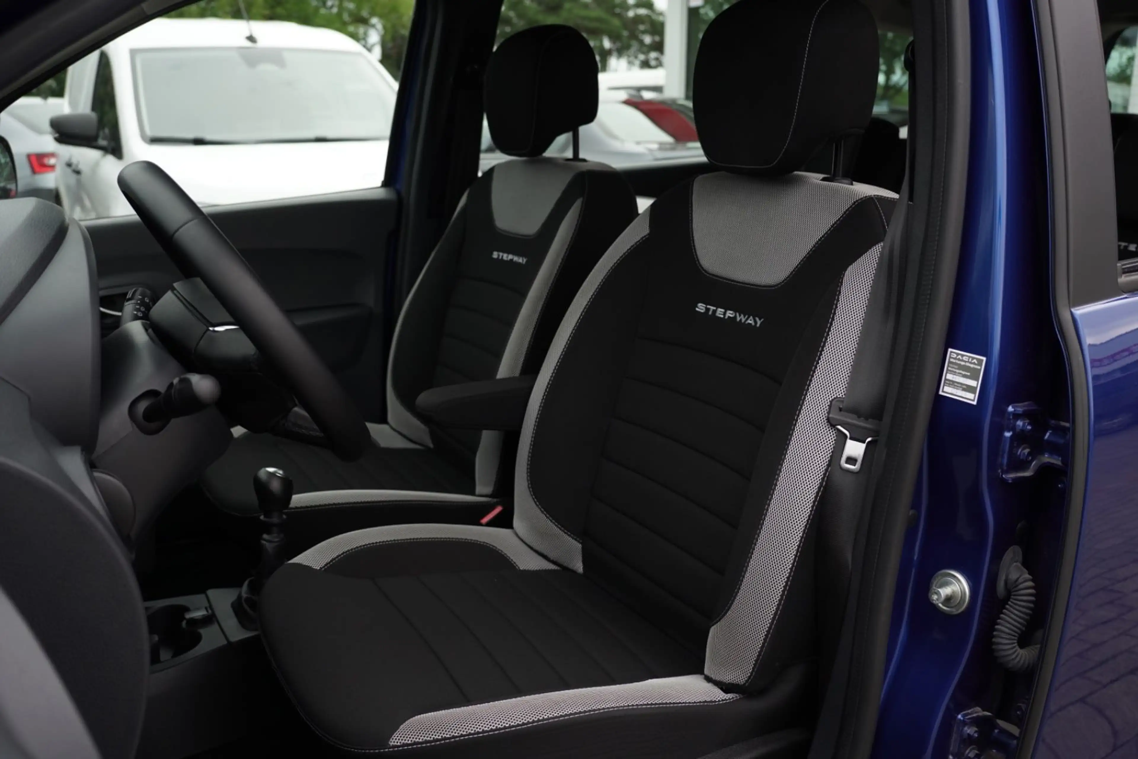 Dacia Lodgy Stepway 7-Sitzer Kamera Nav Tempomat Sitzh — photo 10