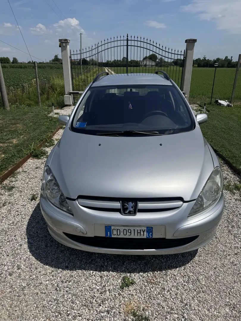 Peugeot 307 SW 1.4 XR - 2