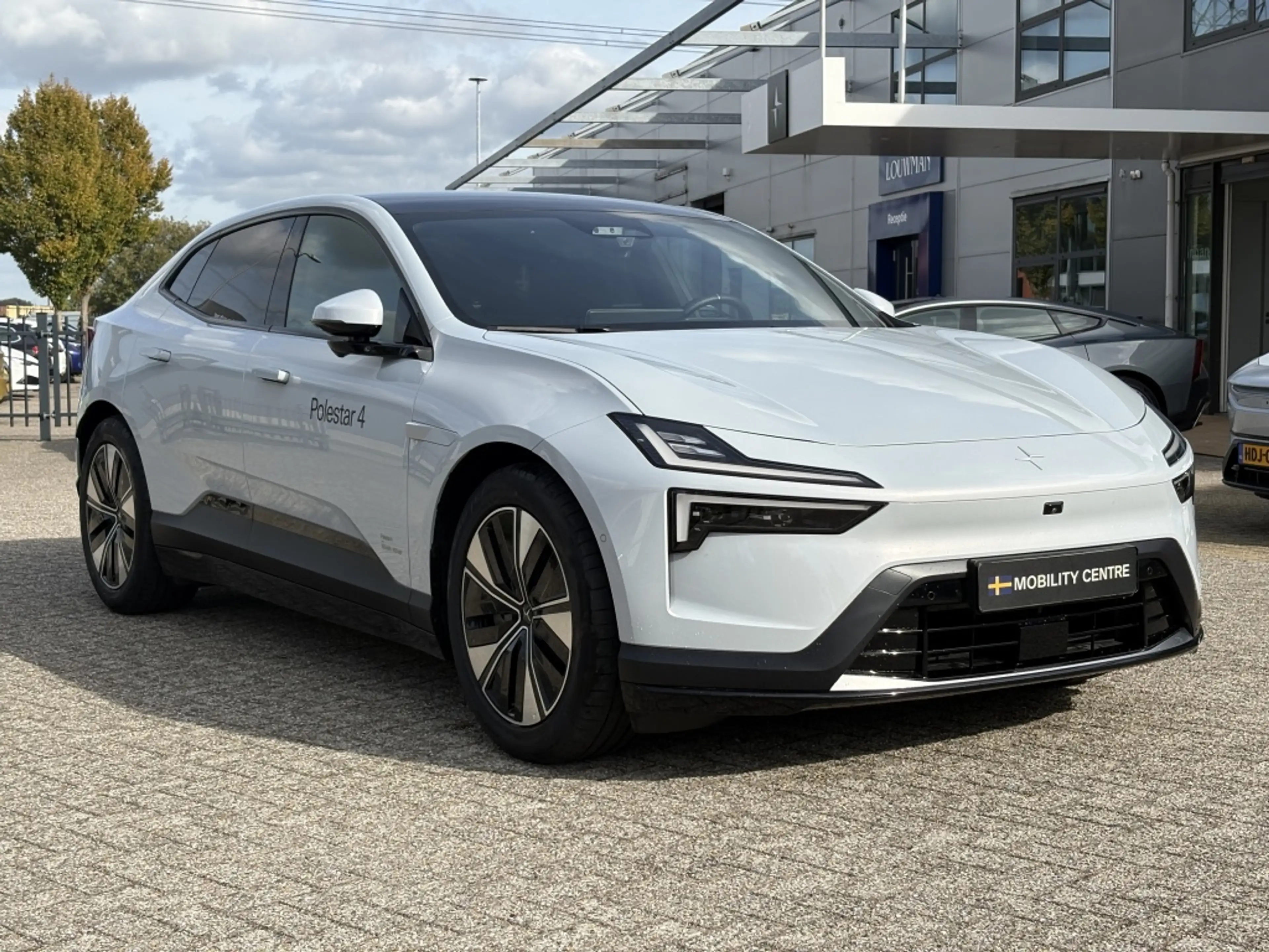 Polestar 4 Long range Dual motor 100kWh | Plus & Pilot pack | — photo 2