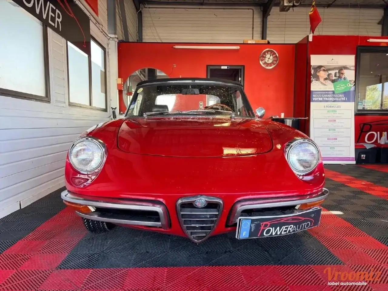 Alfa Romeo Spider 1750 DUETTO, foto 2
