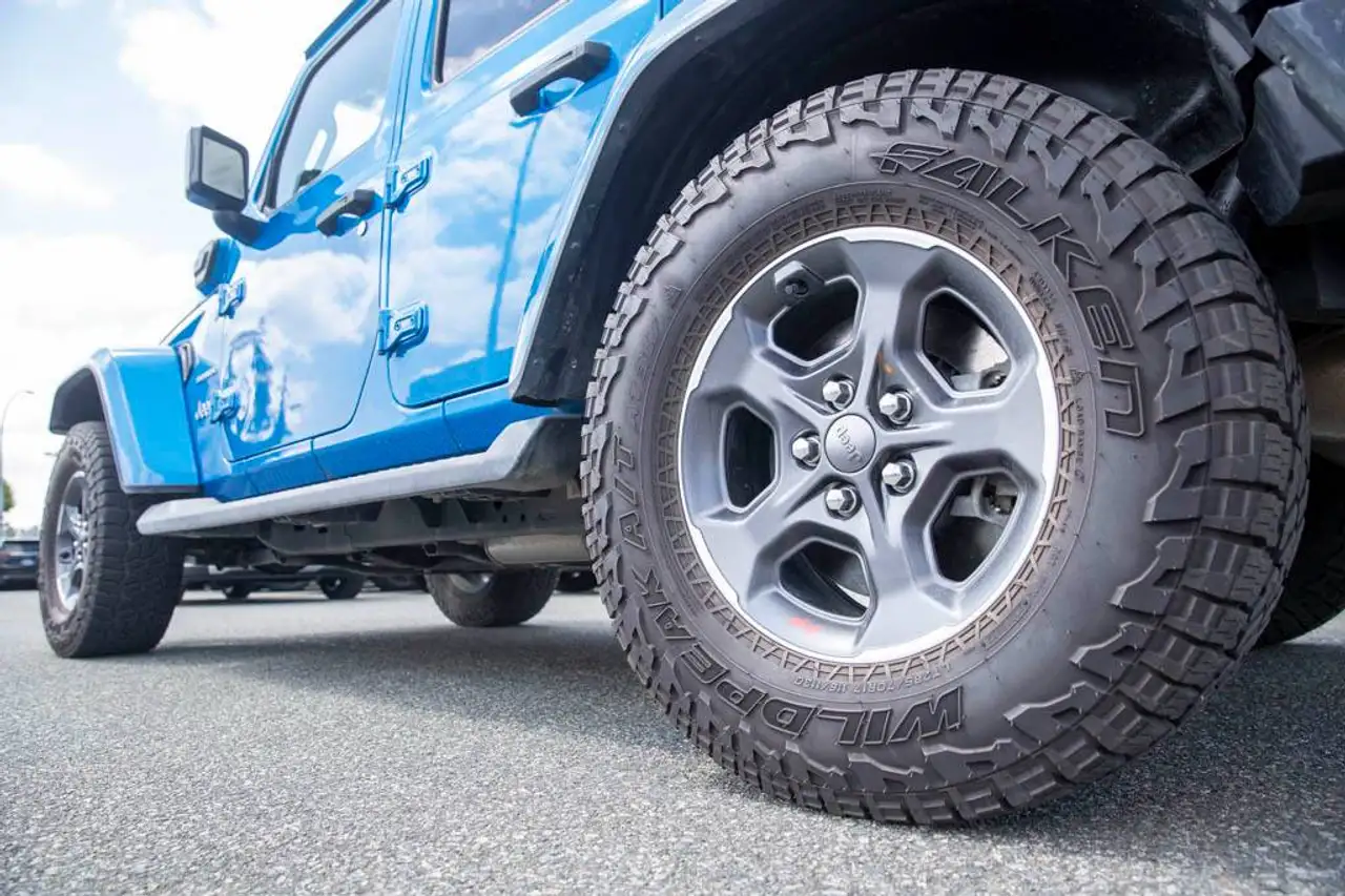 Jeep Wrangler снимка Jeep Wrangler