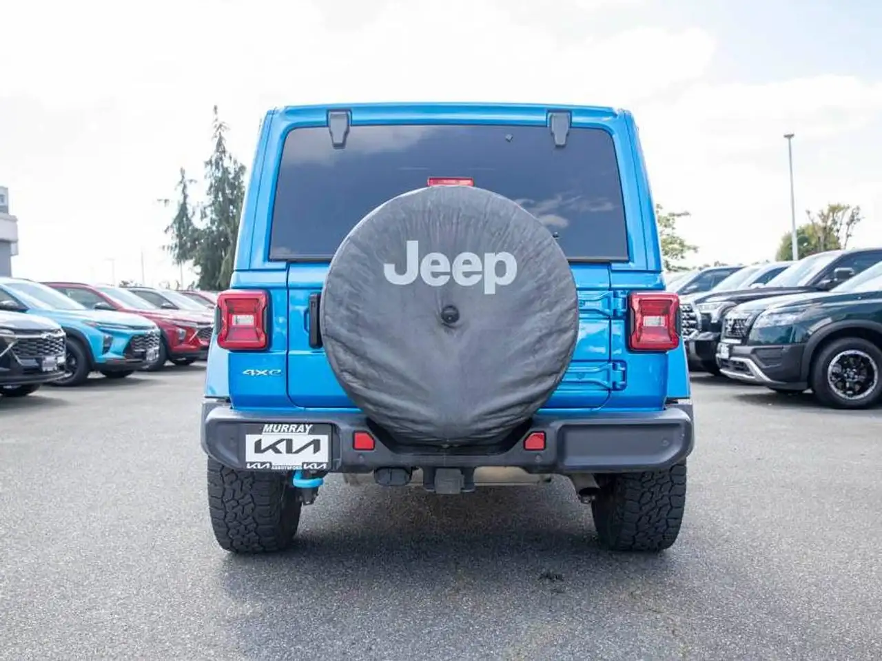 Jeep Wrangler снимка Jeep Wrangler