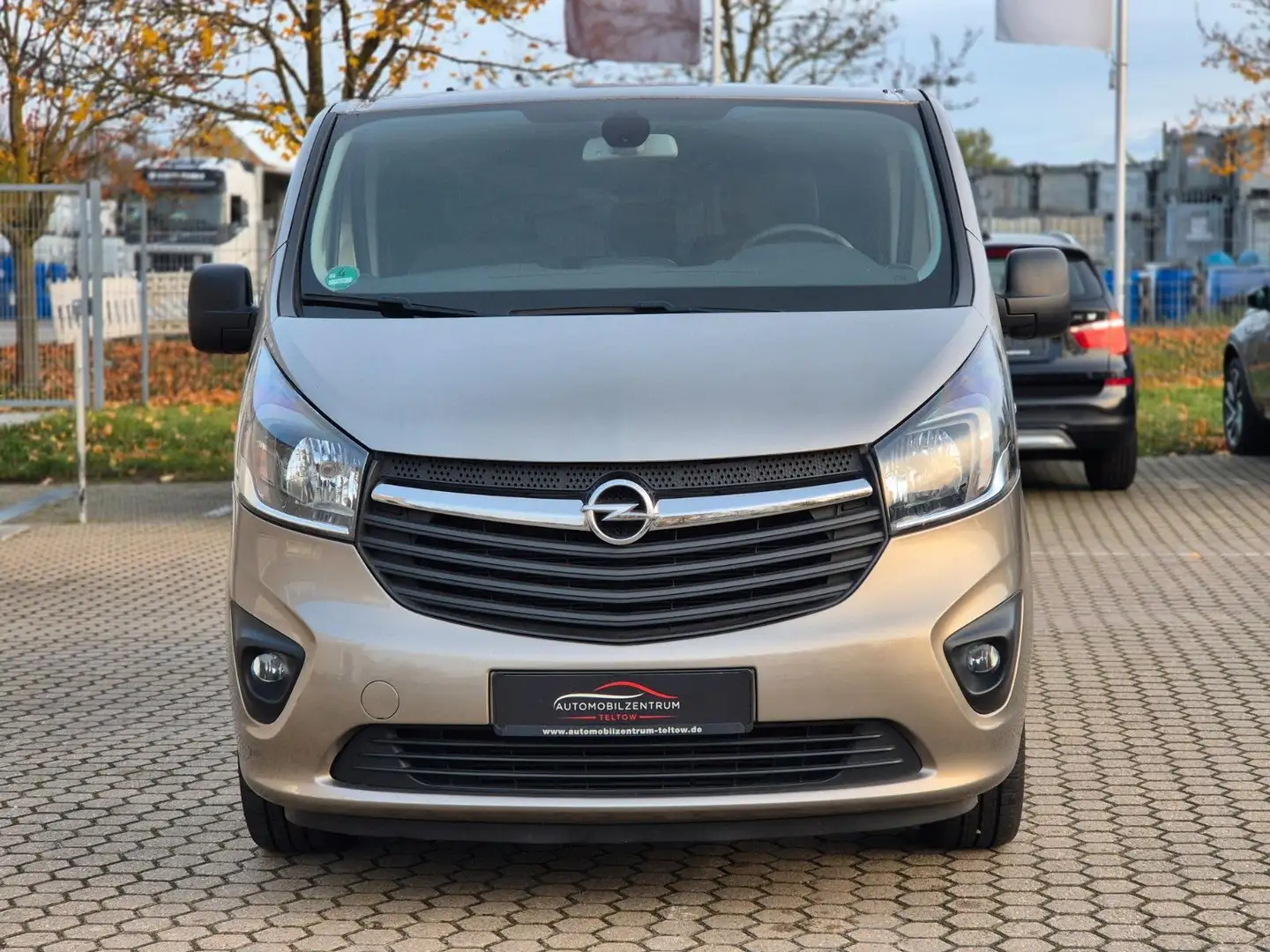 Opel Vivaro B 1.6 CDTI Bi-Turbo 8-Sitze L1H1 2,7t AHK Beige - 2
