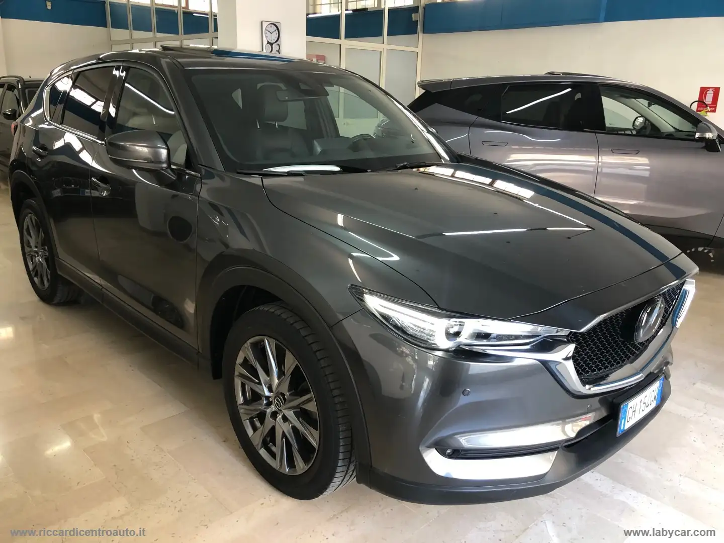 Mazda CX-5 2.2L Skyactiv-D 184CV aut.AWD Sign. Grau - 2