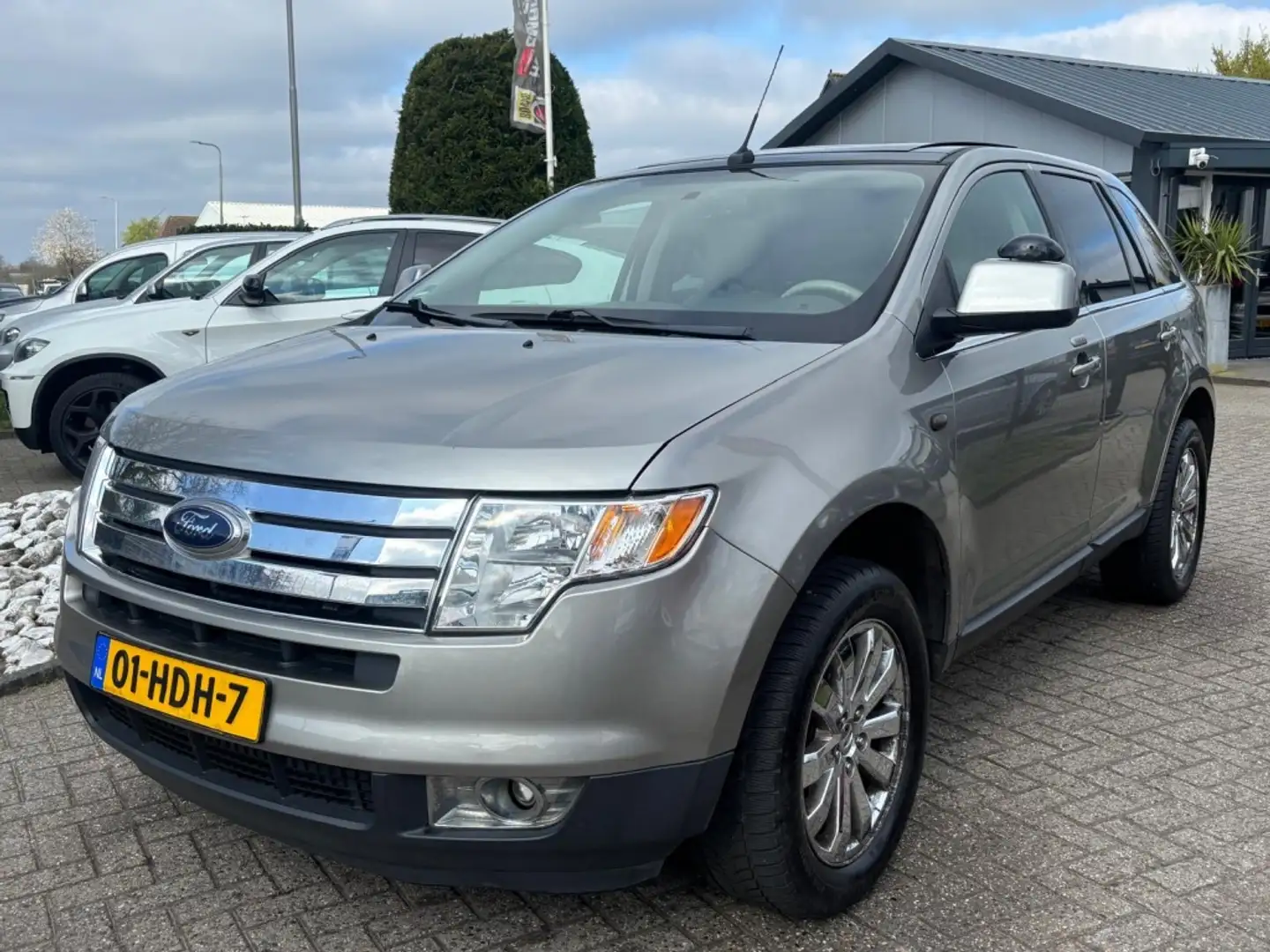 Ford Edge 3.5 V6 AWD Limited Youngtimer Panorama Gris - 1