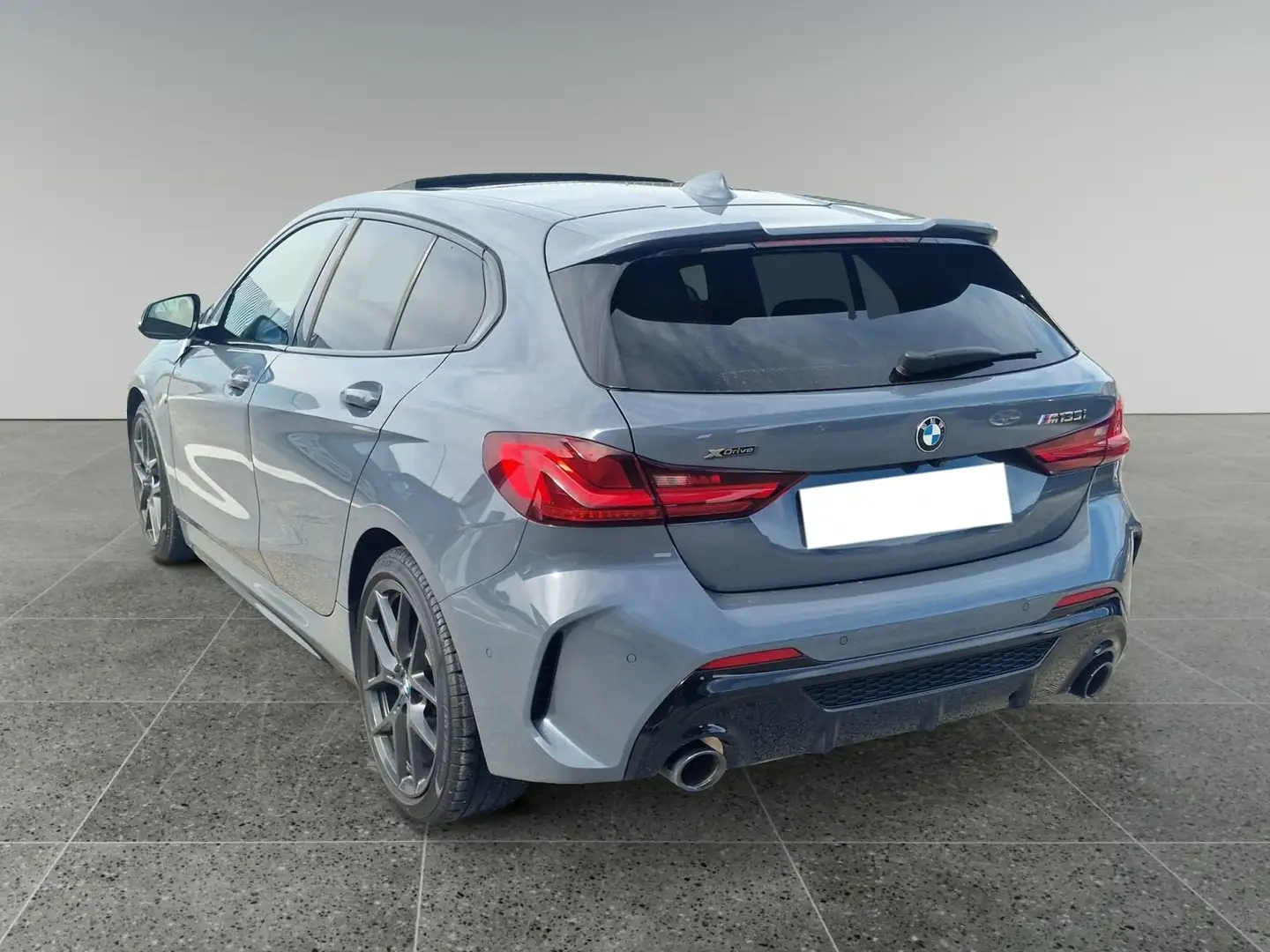 BMW 135 M 135i xDrive Gris - 2