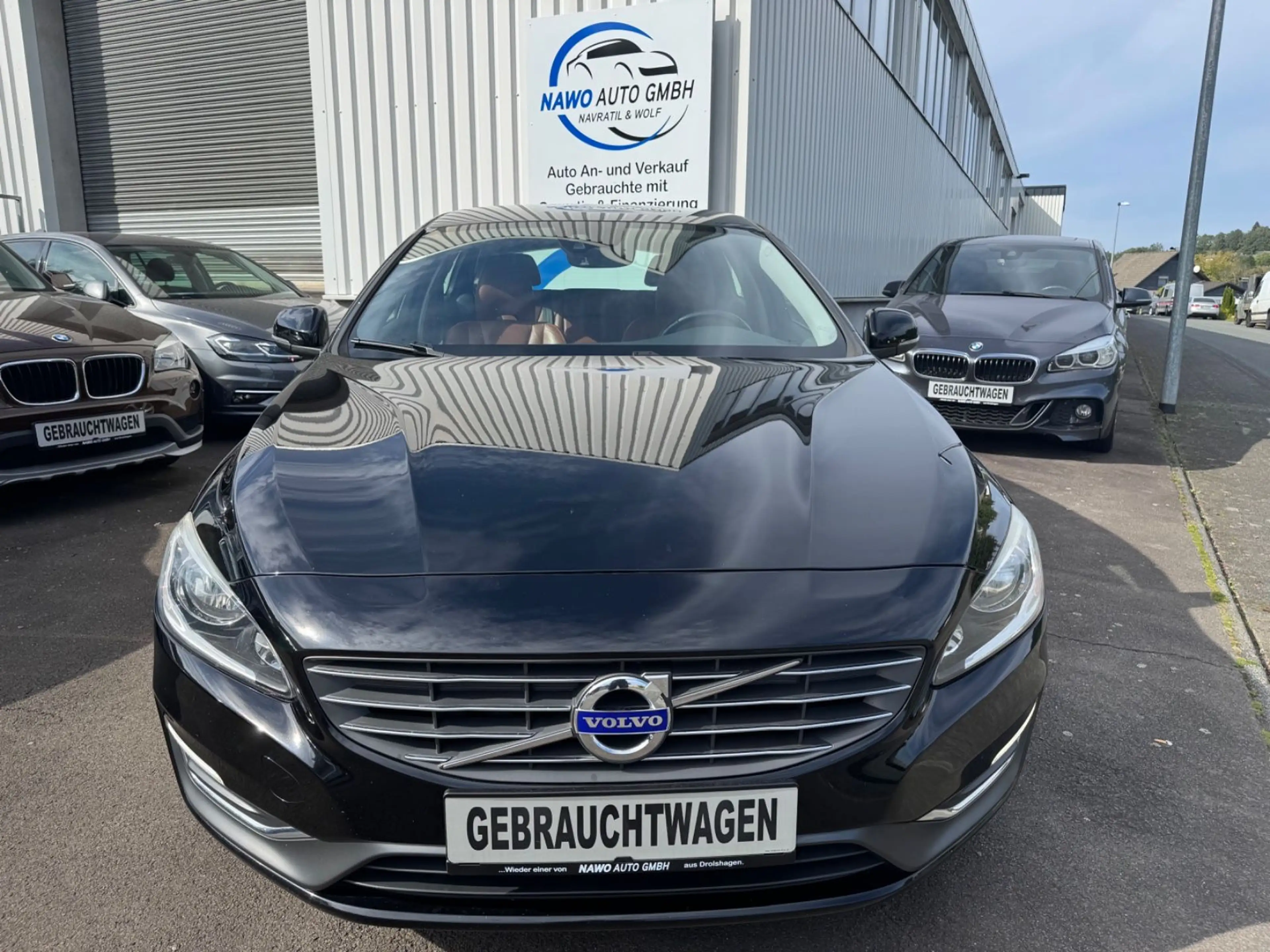 Volvo V60 D2 Momentum-Automatik-Leder-Navi-Tüv neu — photo 2