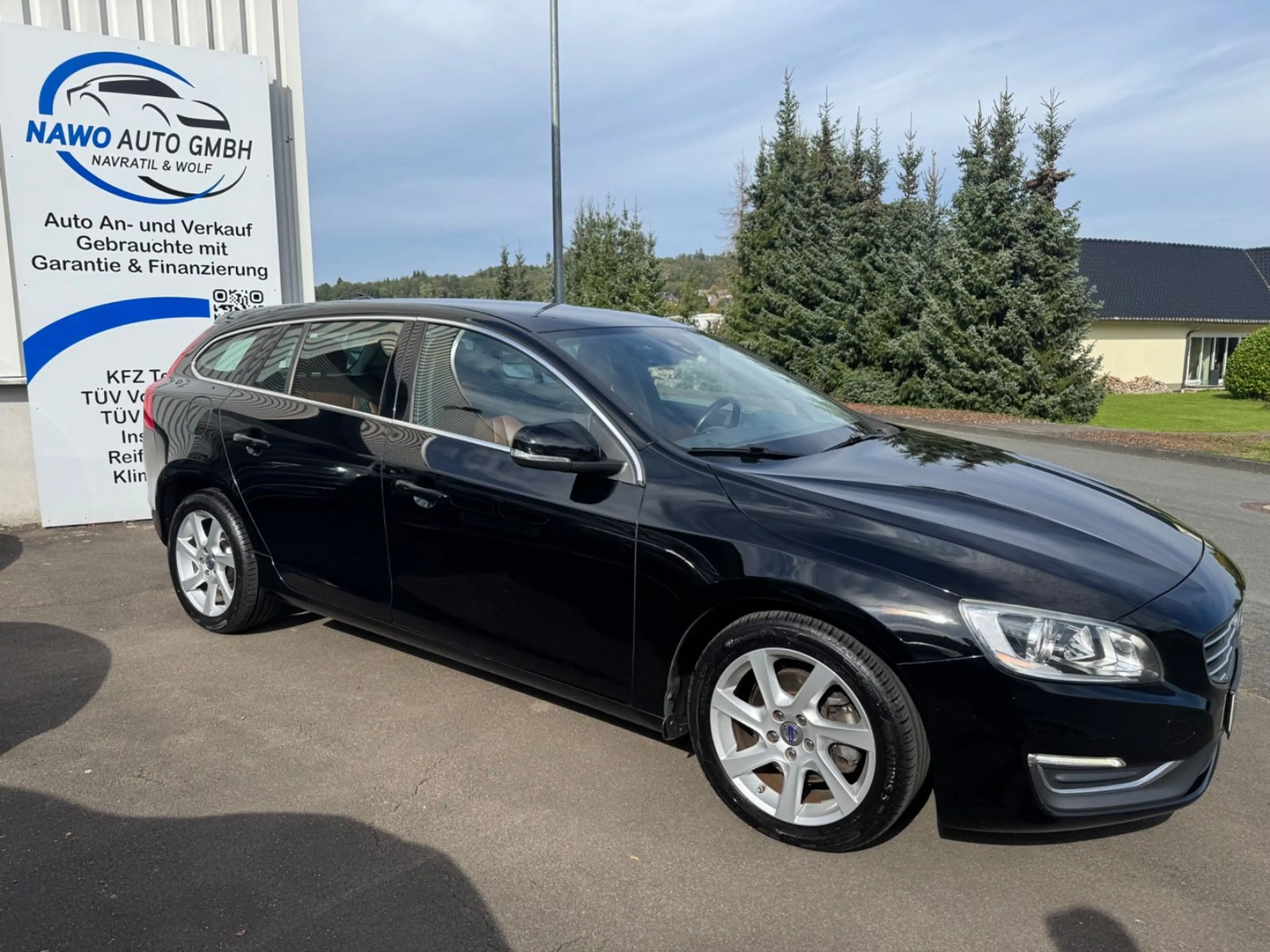 Volvo V60 D2 Momentum-Automatik-Leder-Navi-Tüv neu — photo 6