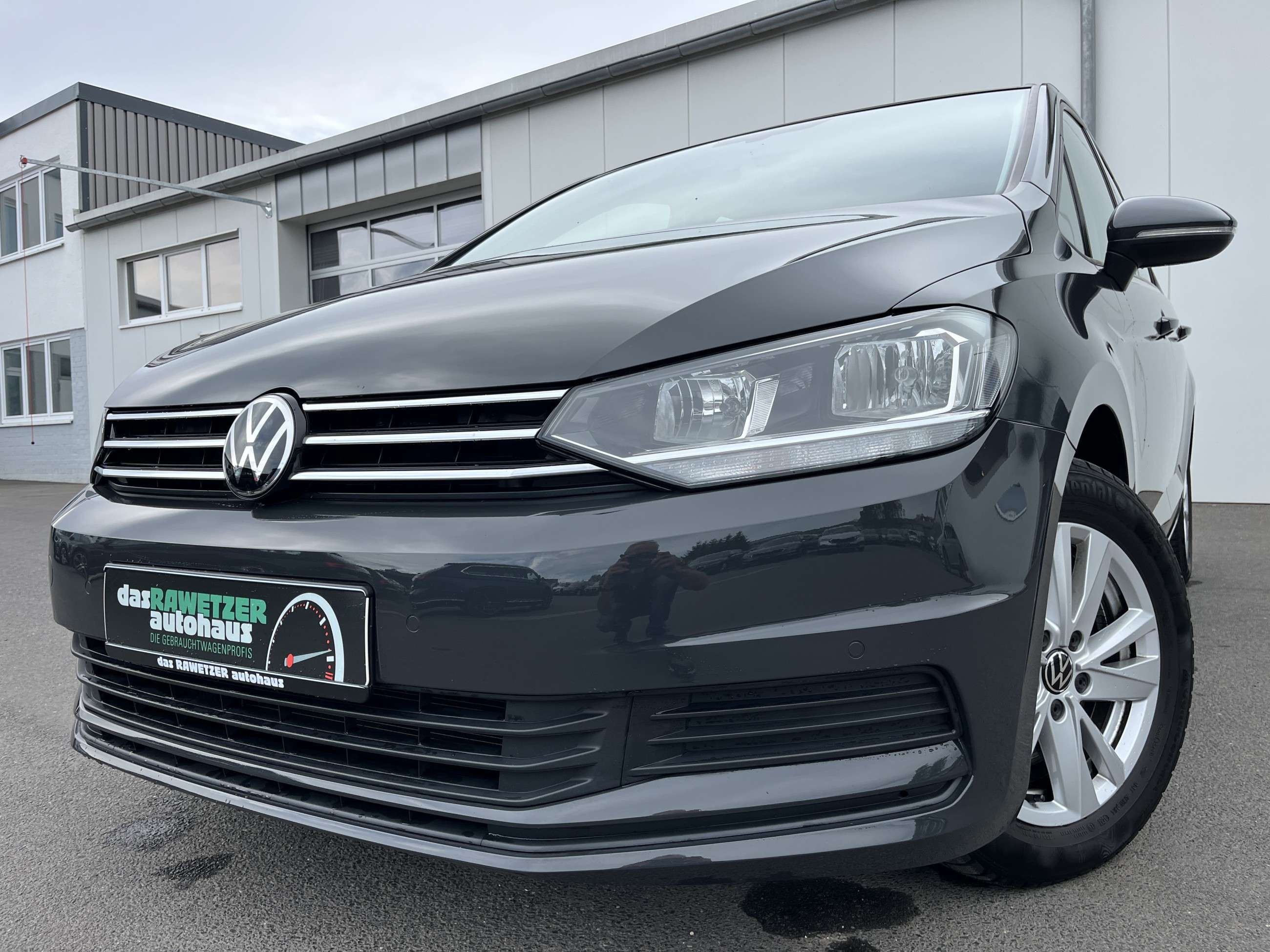 Second hand Volkswagen Touran 1.5