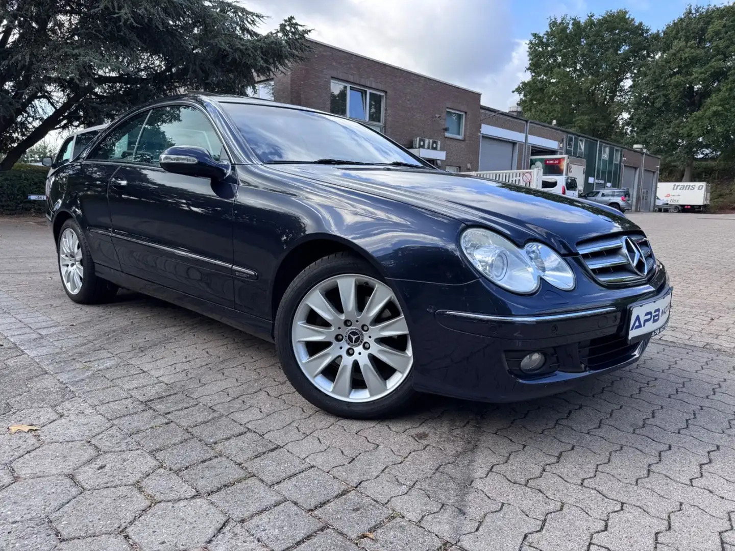Mercedes-Benz CLK 200 ELEGANCE GLASDACH XENON NAVI LEDER SHZ Schwarz - 1