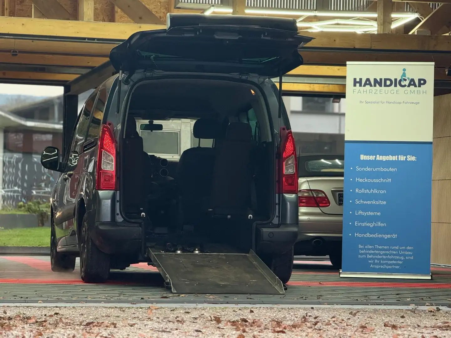 Peugeot Partner Behindertengerecht-Rampe Gris - 1