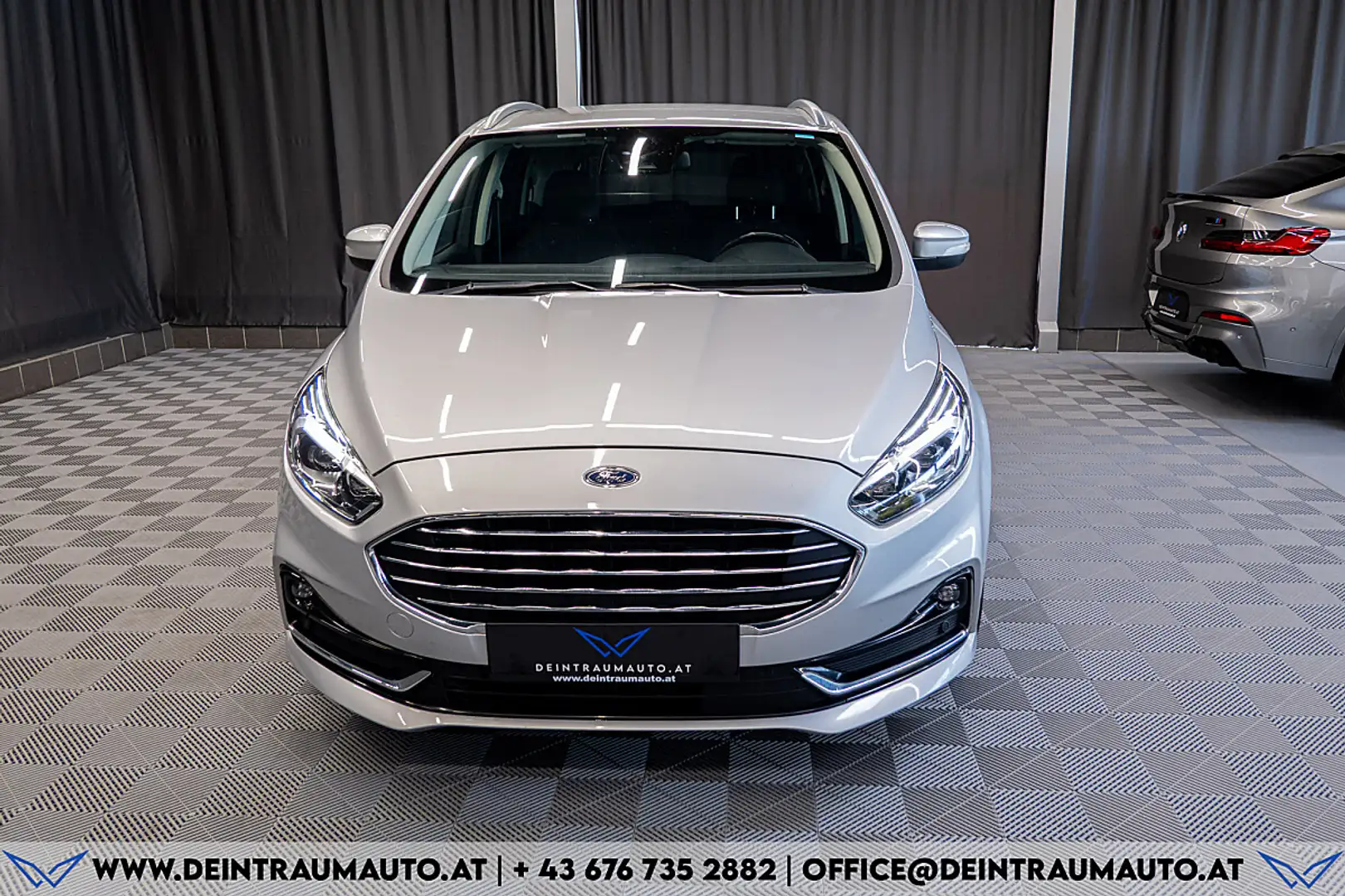 Ford S-Max S-MAX Titanium 2,0 EcoBlue Aut.*AHK*R-KAMERA*1-... Silber - 2