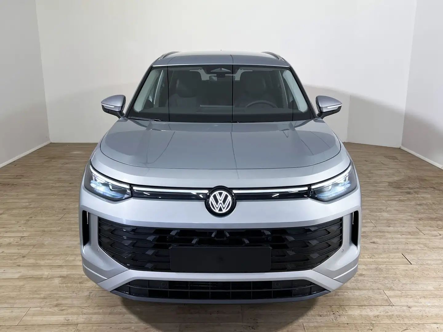 Volkswagen Tayron 2.0 TDI SCR DSG Edition Plus 7 posti Argintiu - 2