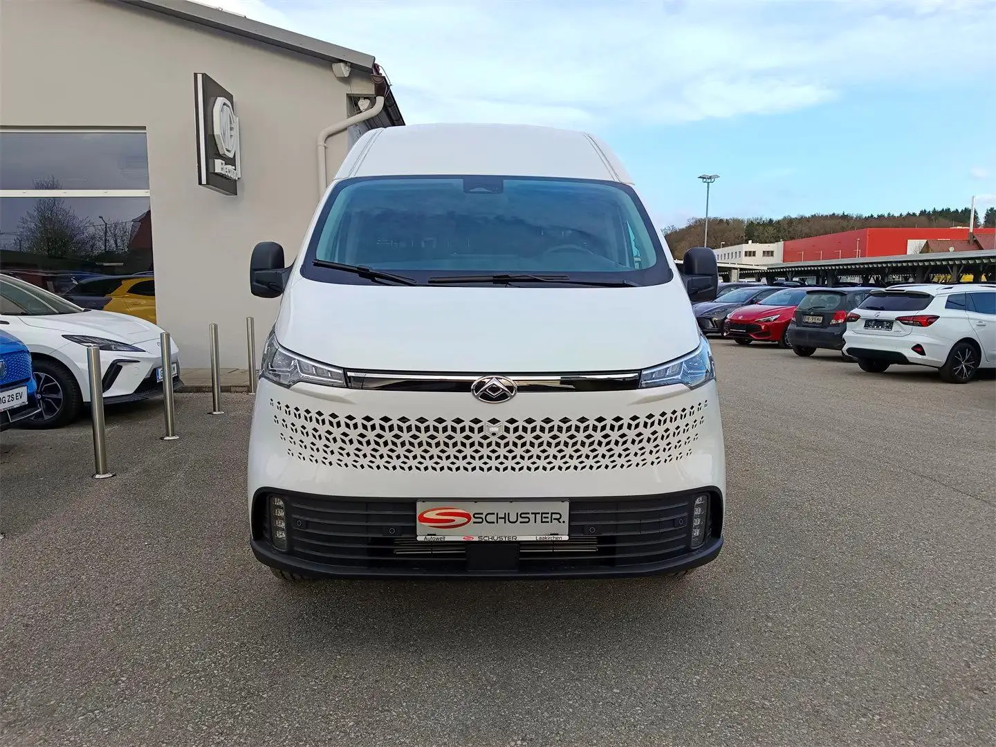 Maxus Deliver 7 *L2H2* *inkl. Paket 3,* 2x Schiebetüre* Белый - 2