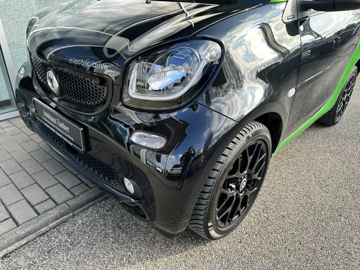 smart forTwo smart fortwo electric drive PANO*COOL&AUDIO* Klima Schwarz - 2