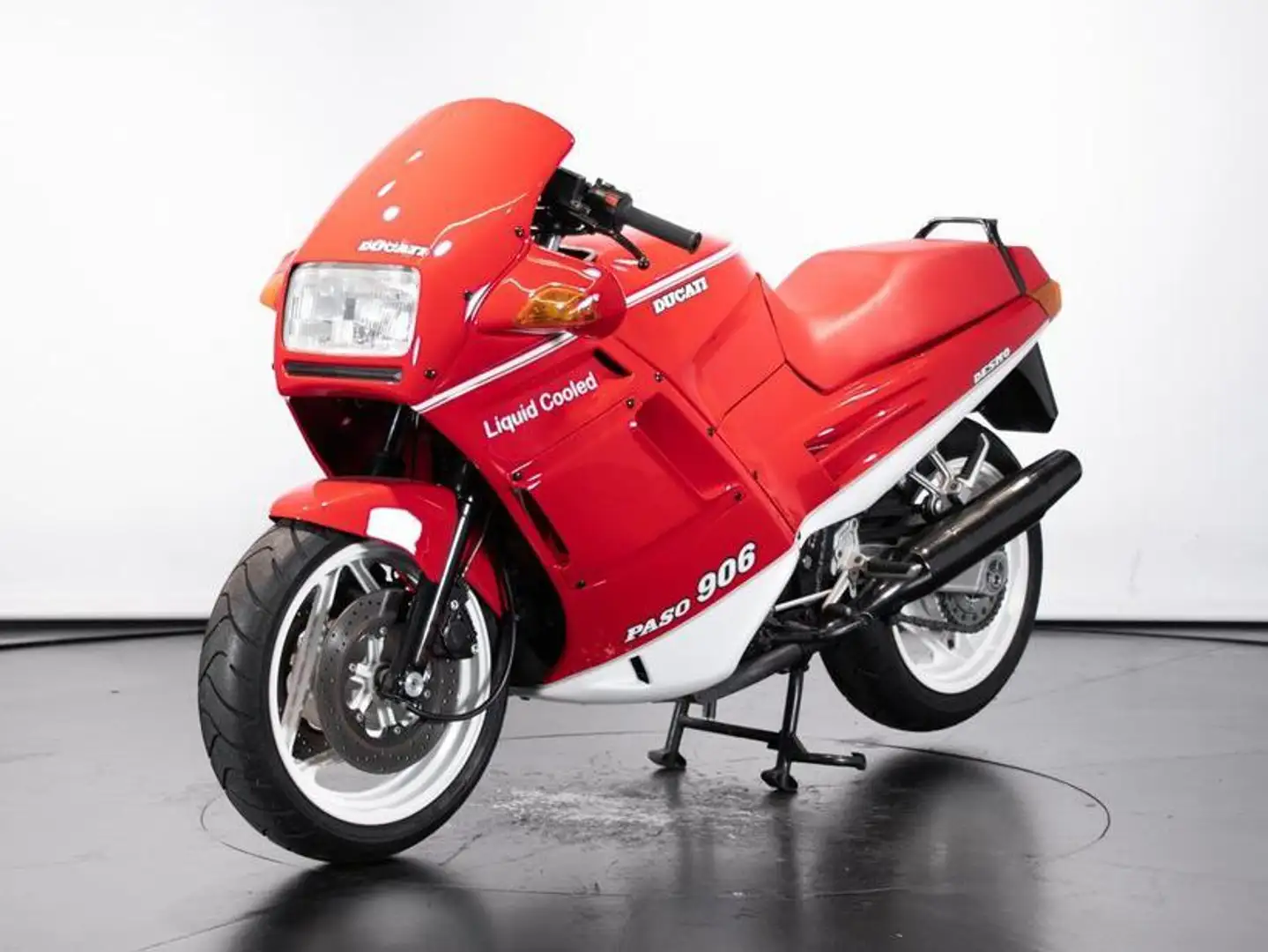 Ducati 906 Paso Paso Czerwony - 1