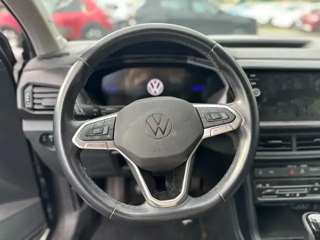 Volkswagen T-Cross view 14