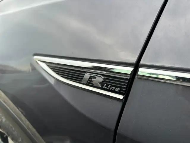 Volkswagen T-Cross view 7