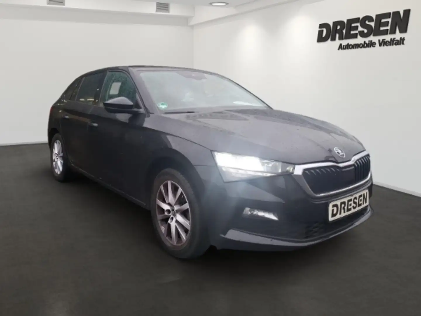 Skoda Scala Ambition+PDC+Abstandswarner+Frontscheibenheizung Schwarz - 2