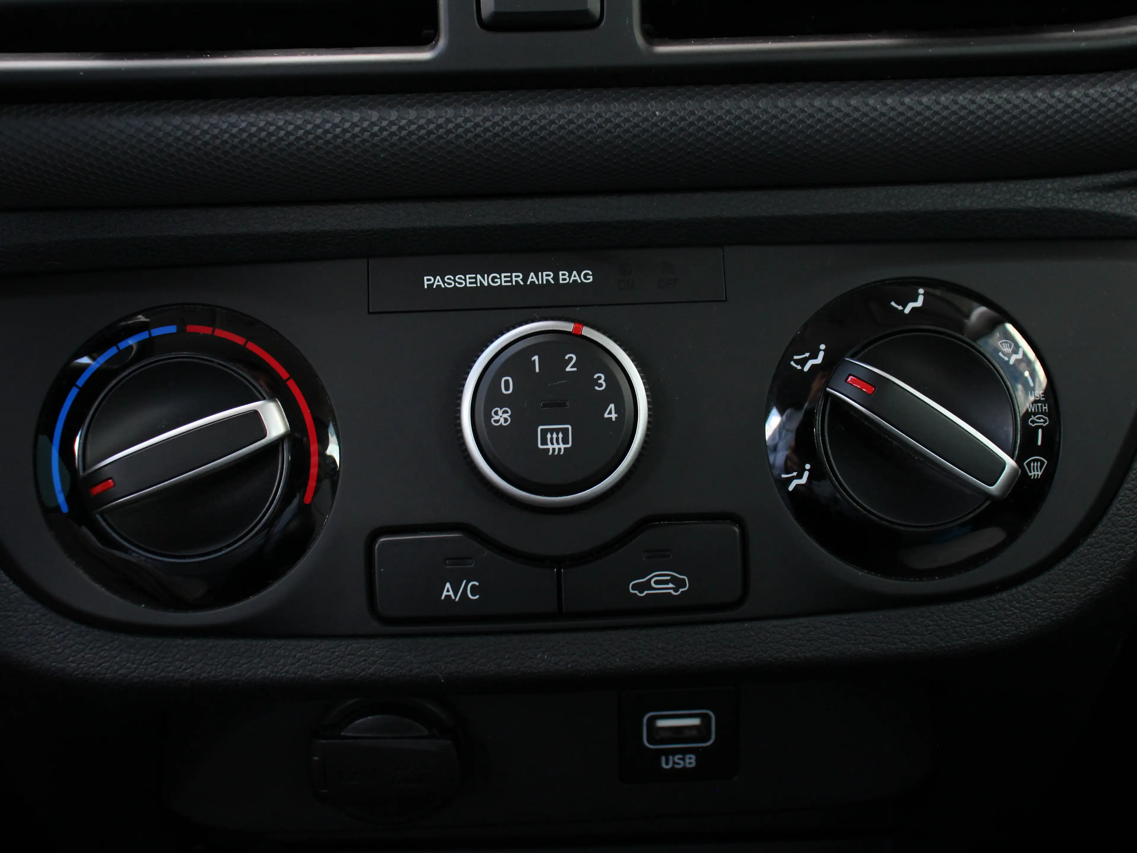 Hyundai i10 1.0 Air 67 PK M5 Safety Plus — photo 17