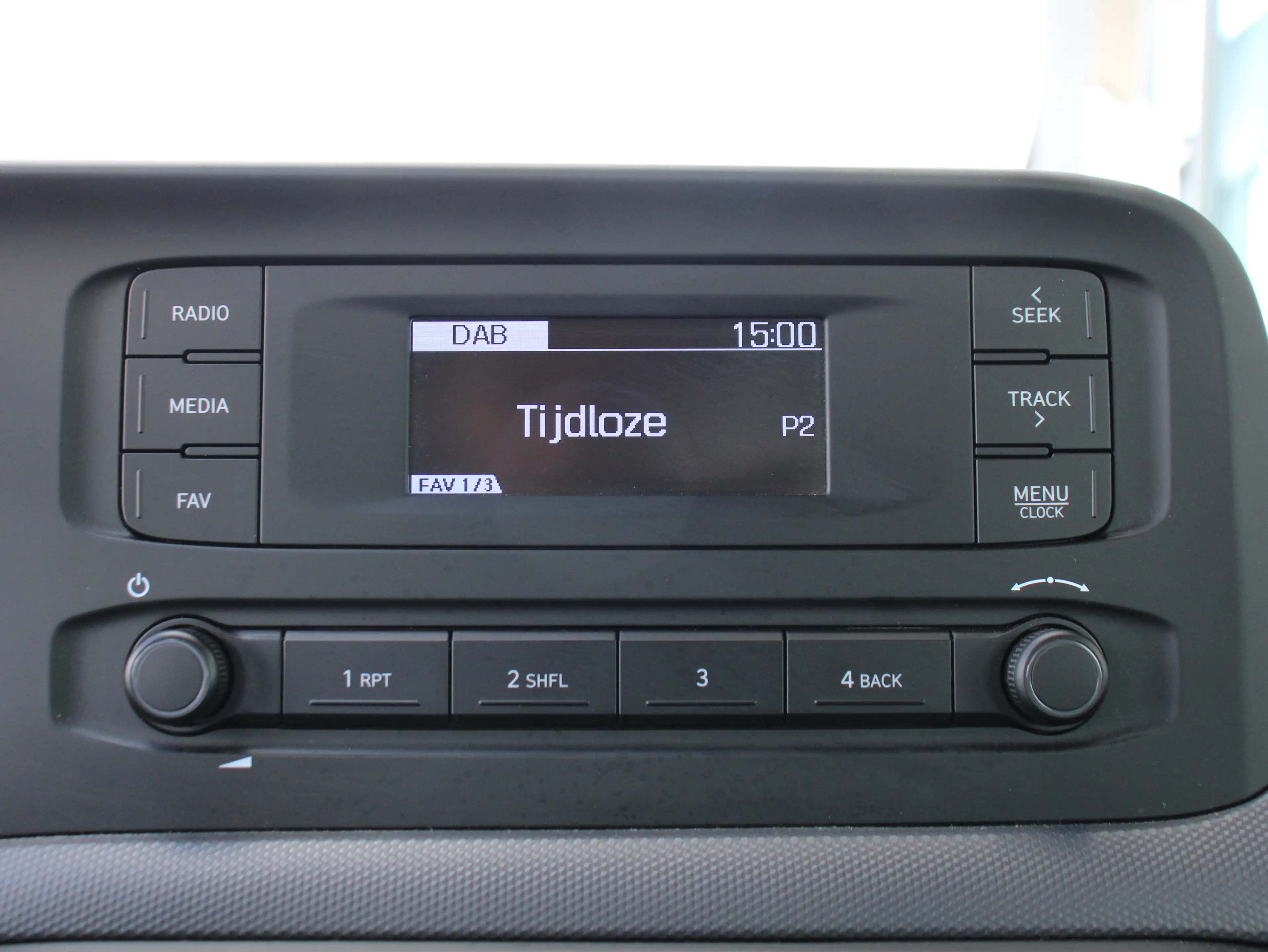 Hyundai i10 1.0 Air 67 PK M5 Safety Plus — photo 18